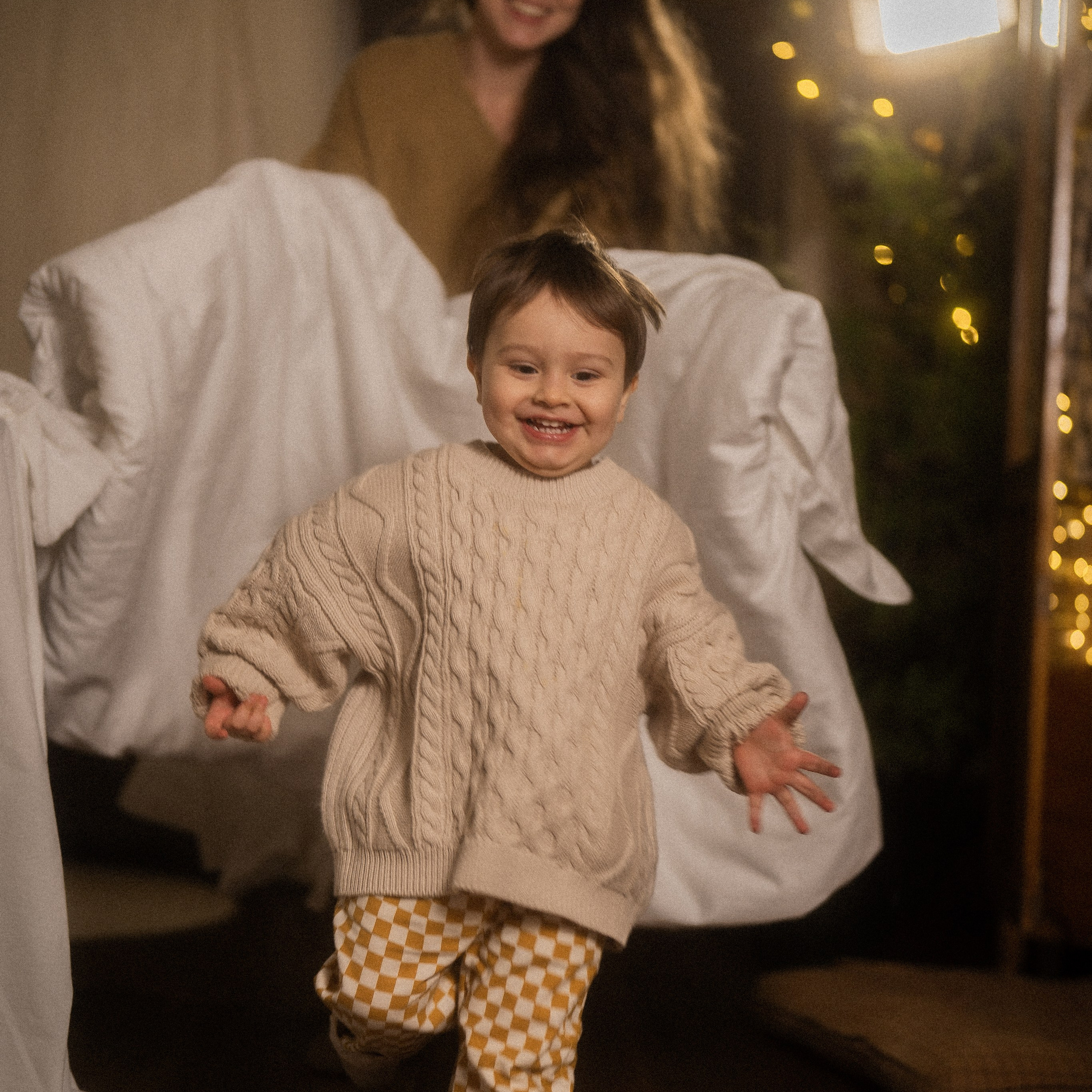 Семейная фотосессия в Доме Элли для Сереженьки и мамы Ланы.