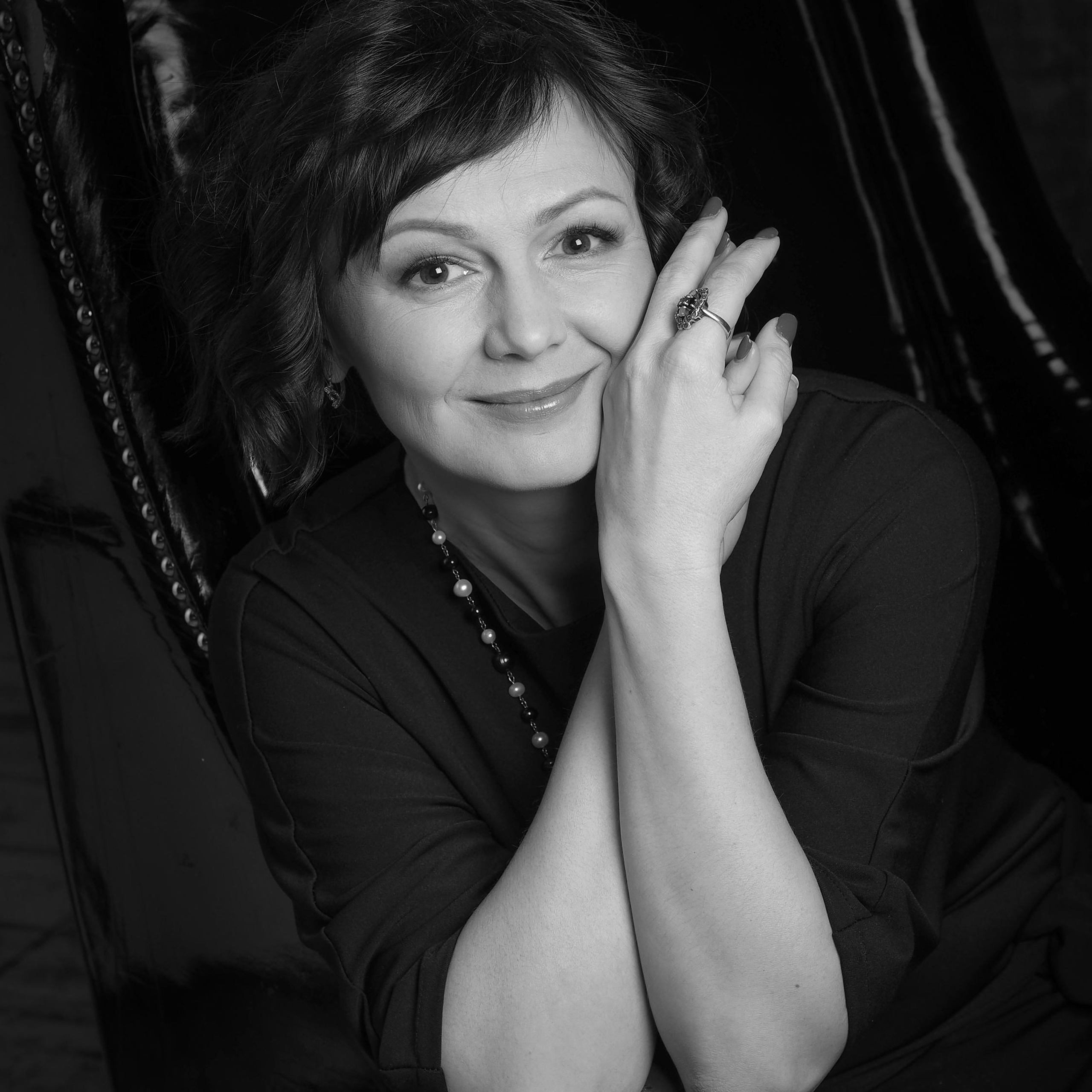 НАТАЛЬЯ ЛОБАНОВСКАЯ