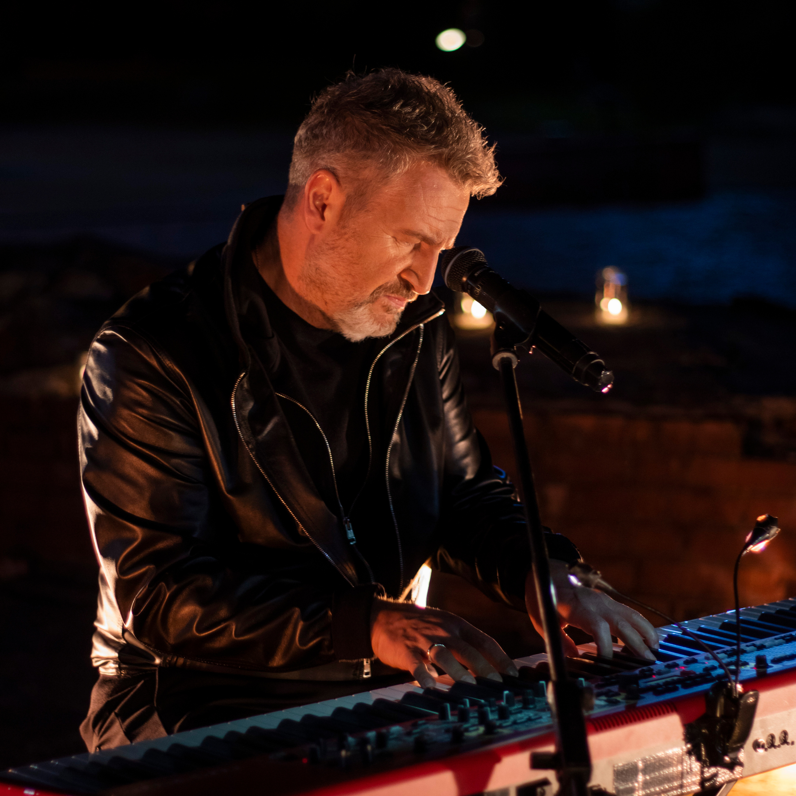 Леонид Агутин