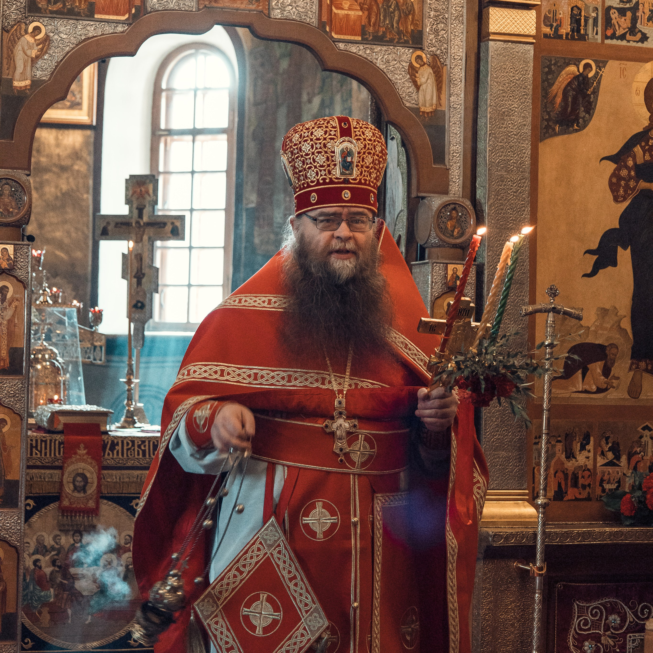 Светлая Седмица.Пасхальные часы.Божественная Литургия.Саввино-Сторожевский Монастырь.