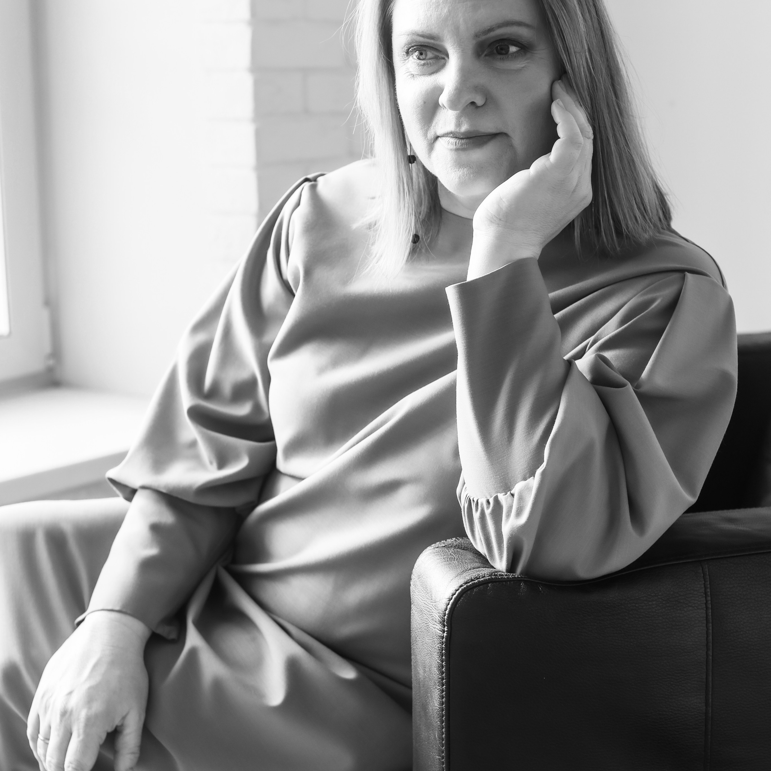 Черно-белые портреты. Фотограф состояний Марина Савинская