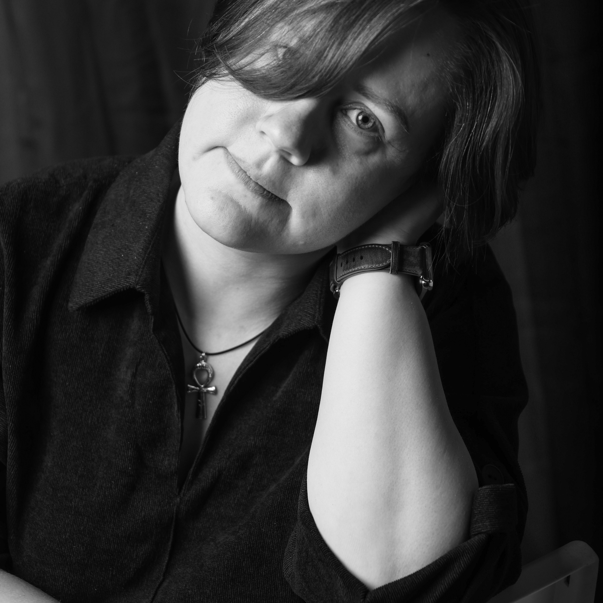 Черно-белые портреты. Фотограф состояний Марина Савинская