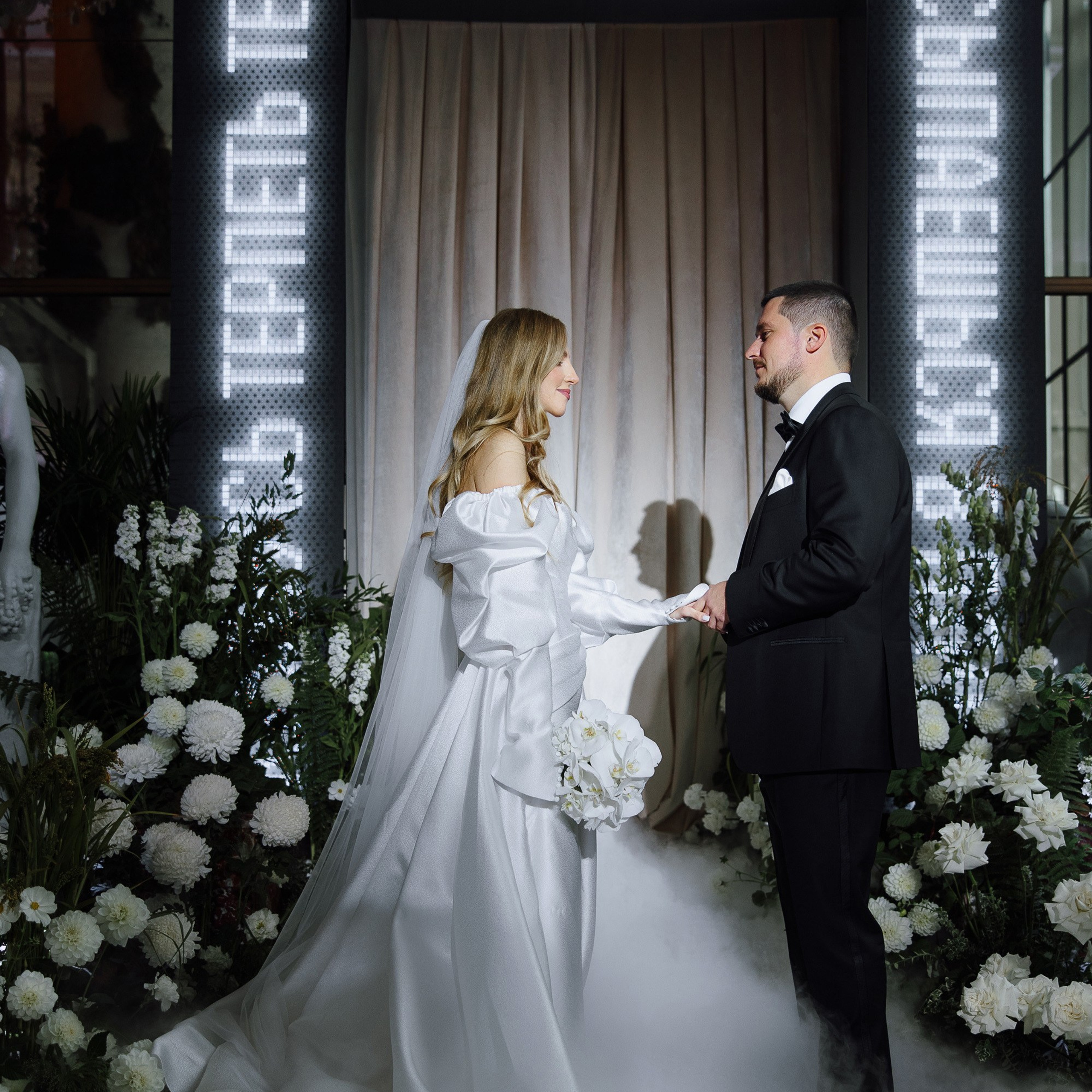 Свадьба певицы NST <3