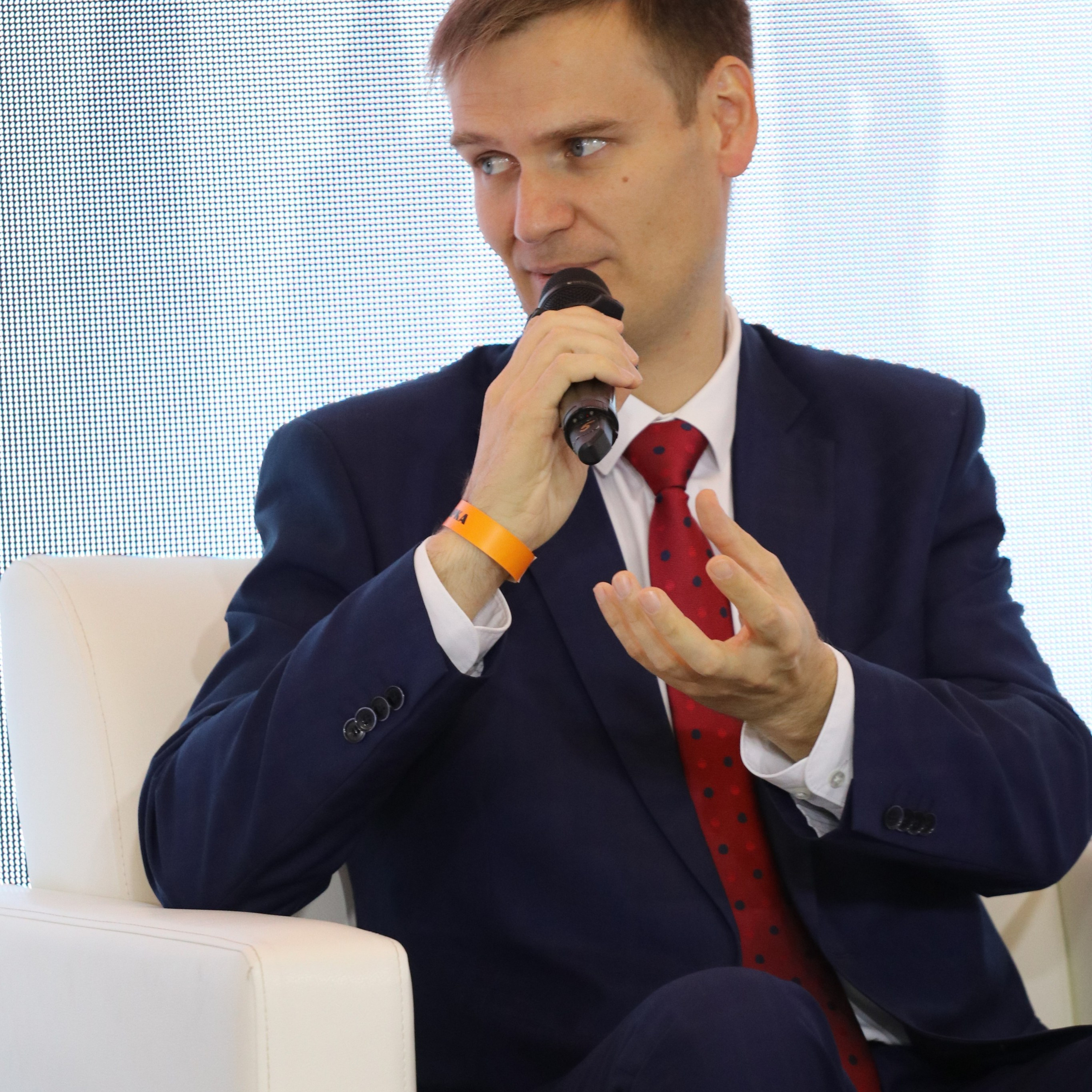 Репортаж со всех сторон