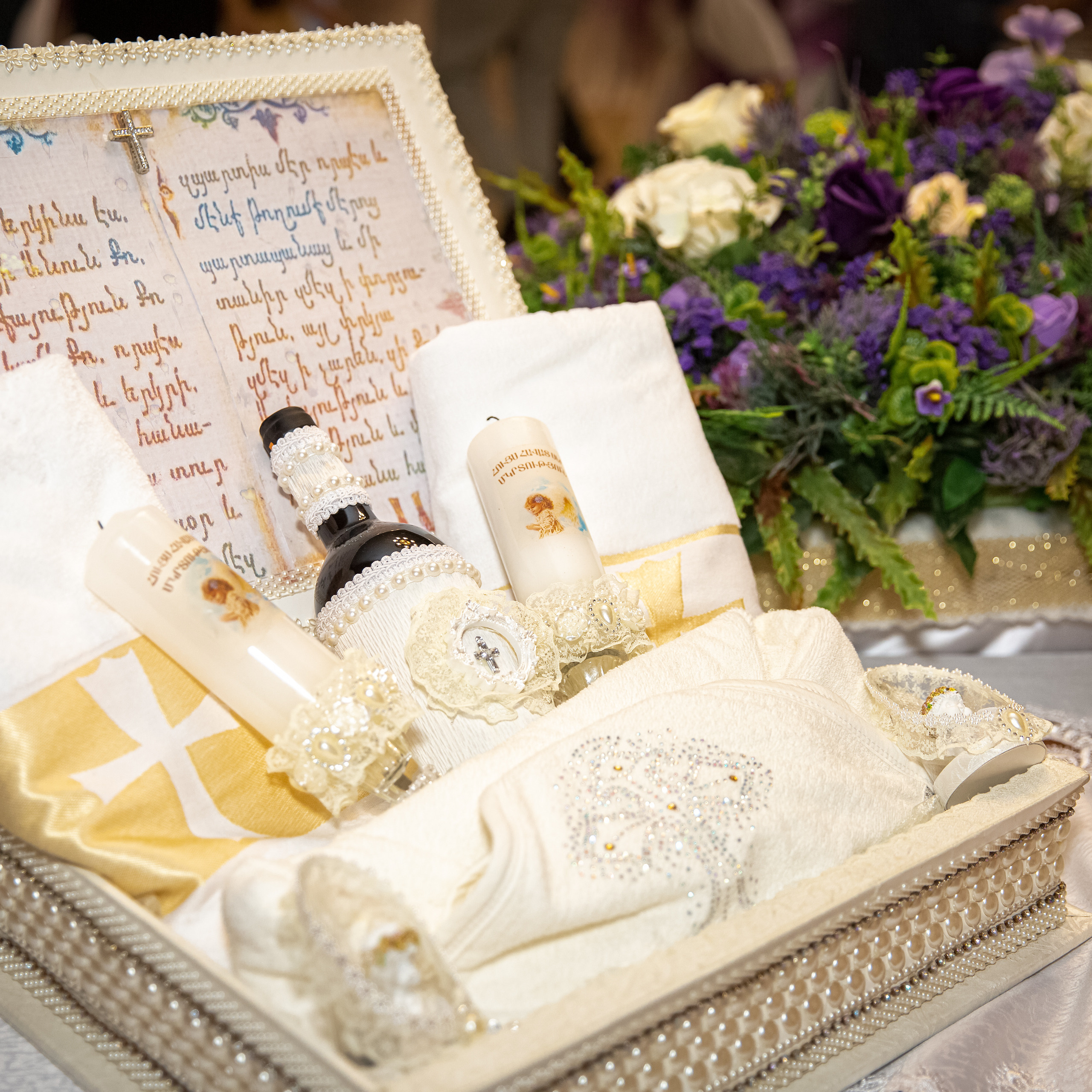 Крещение в армянской церкви