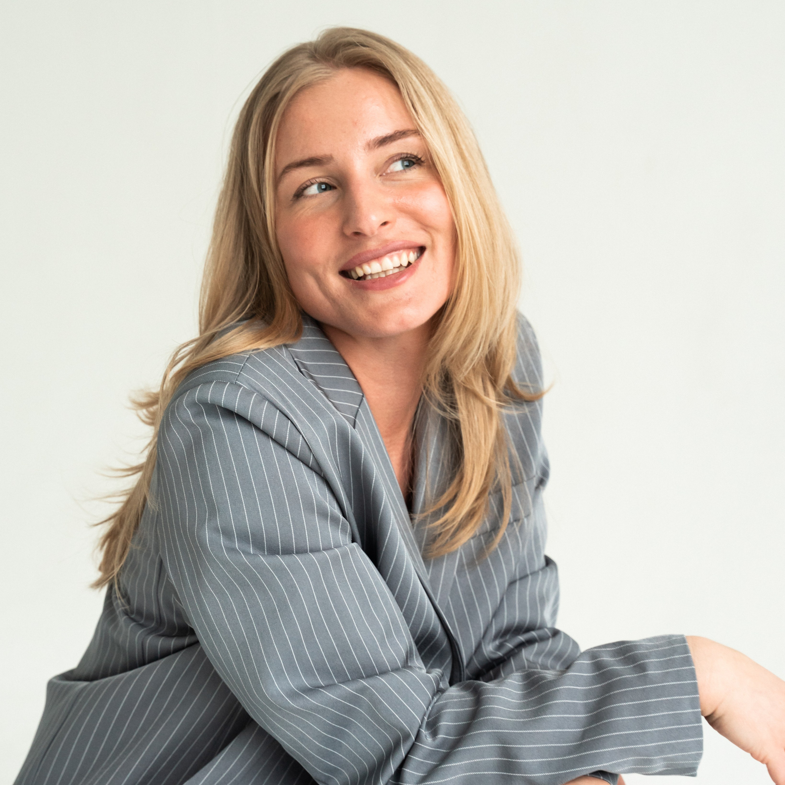 Вероника — съемка в студии