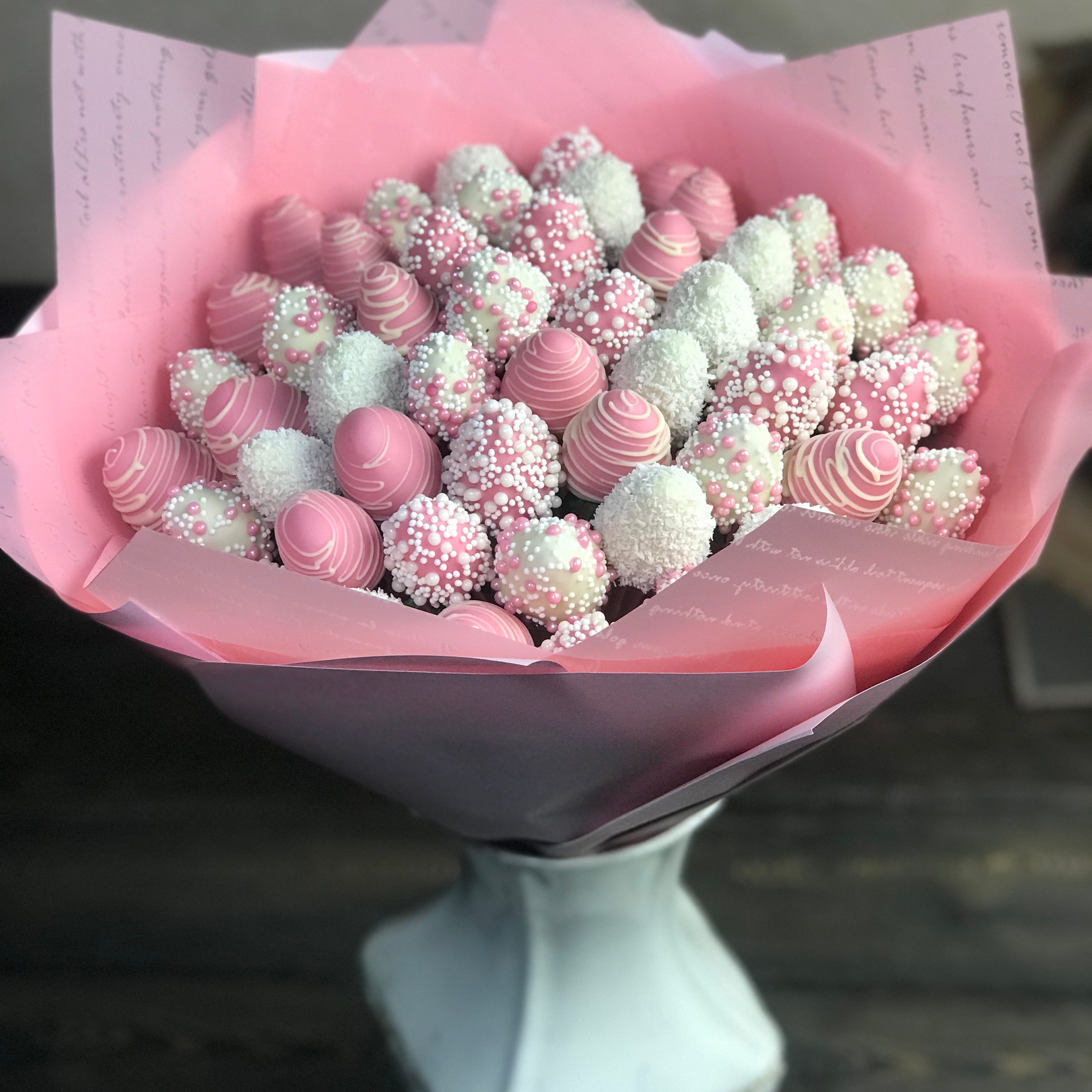 Букет из клубника в шоколаде «Нежный букет». Клубника в шоколаде в Сургуте