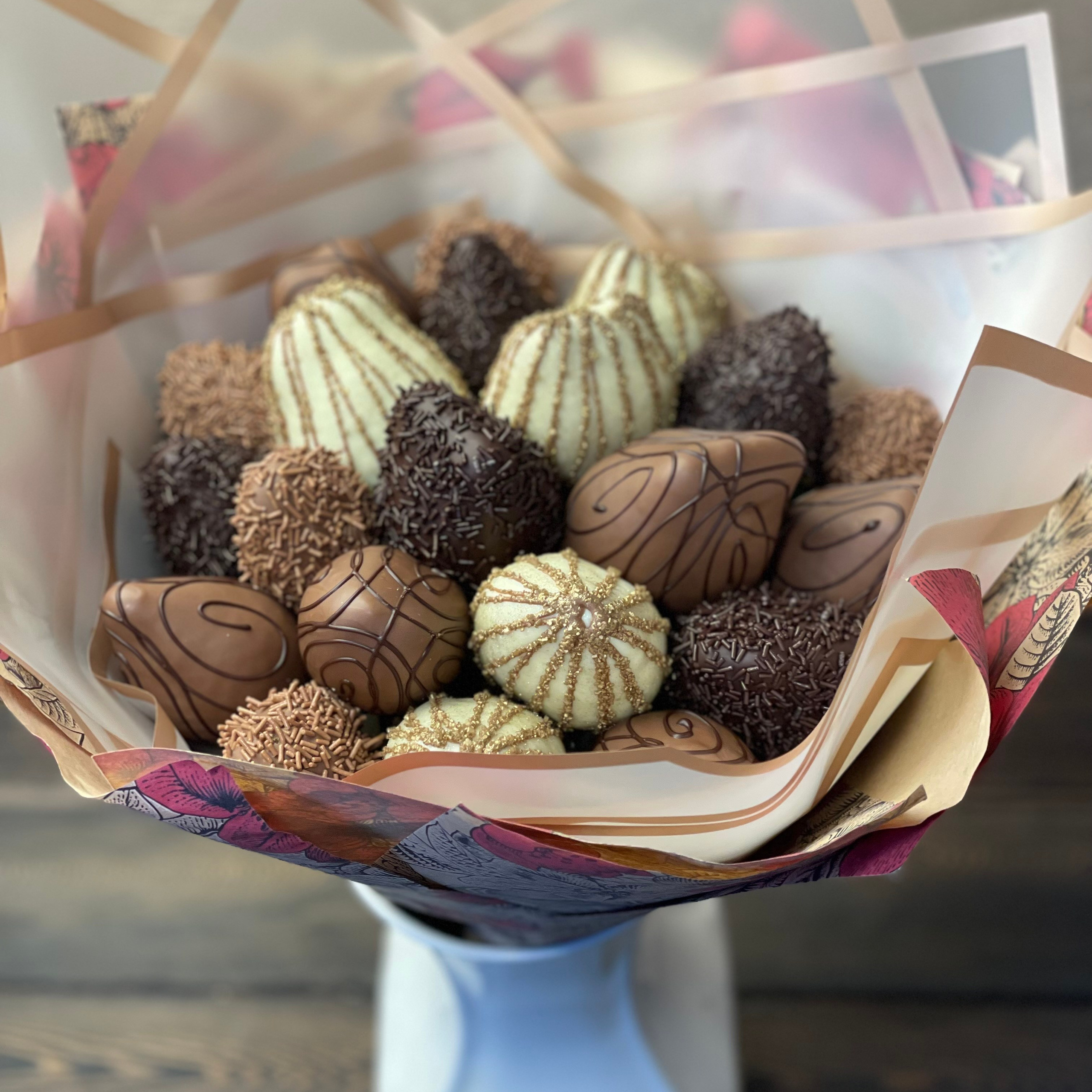 Букет из клубники в шоколаде «Лунный свет». Клубника в шоколаде в Сургуте