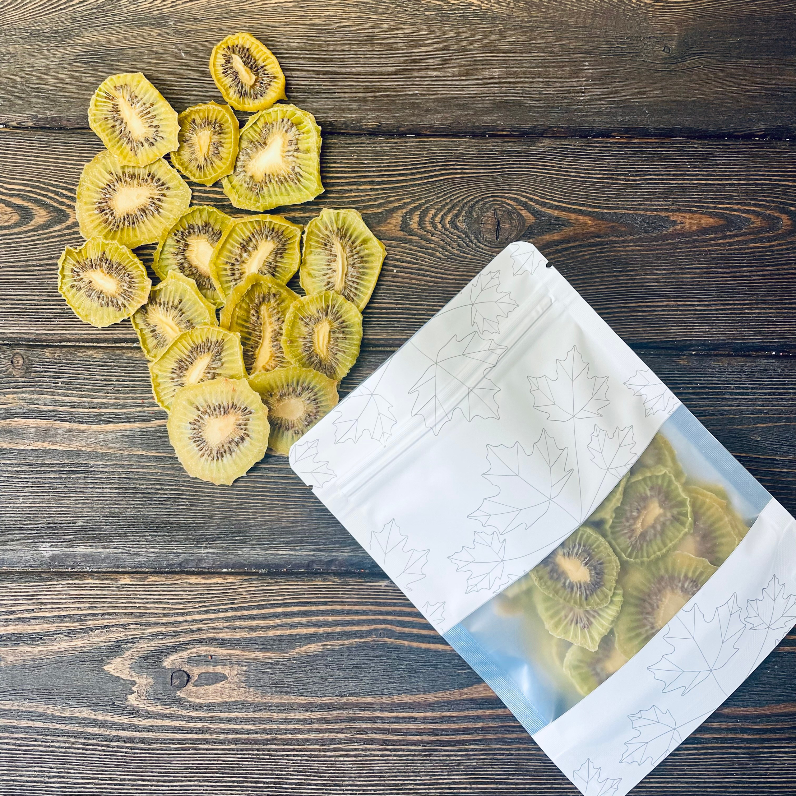 Киви сушеный. Клубника в шоколаде в Сургуте