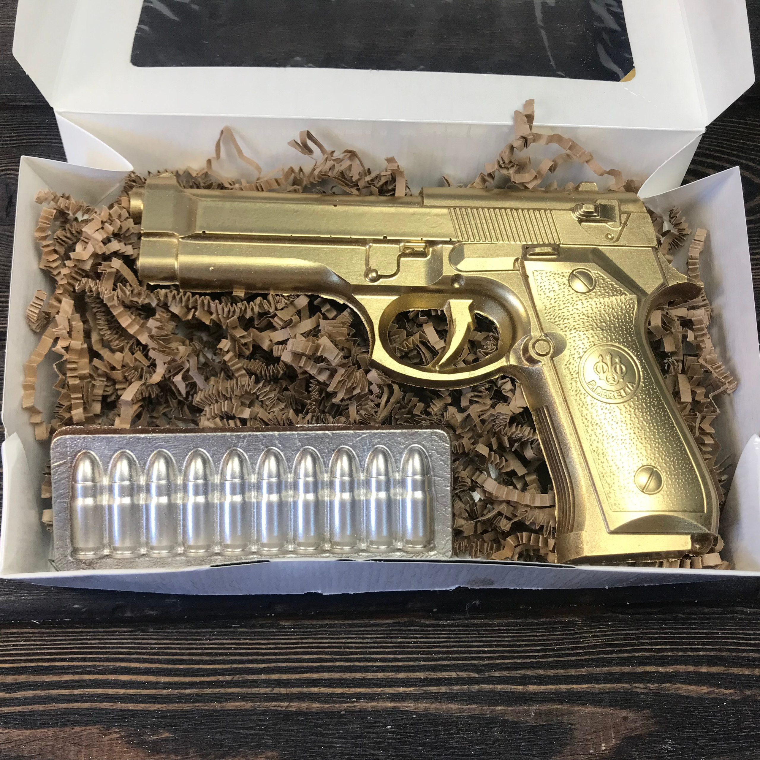 Шоколадный набор "Пистолет". Клубника в шоколаде в Сургуте