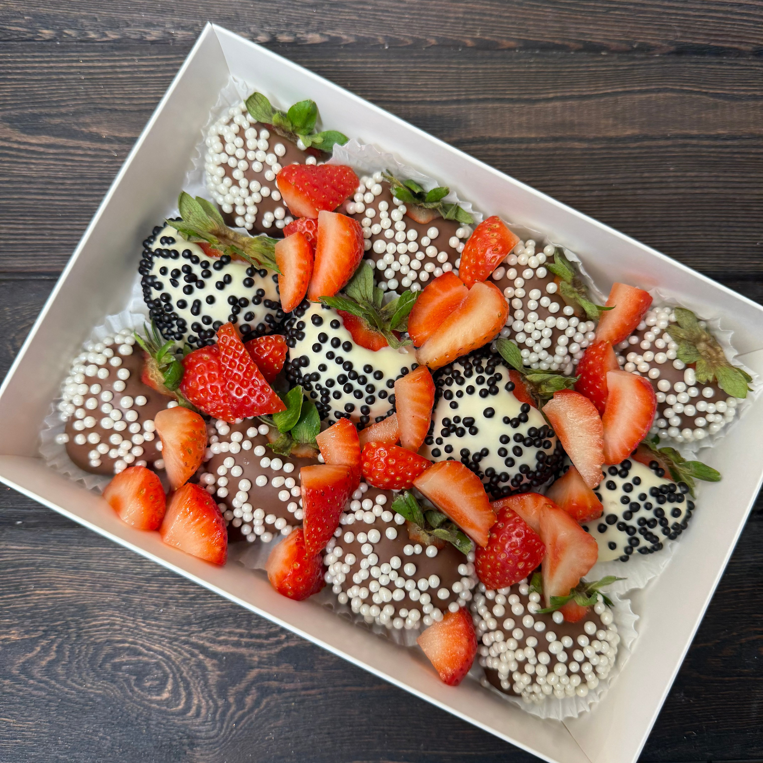 Набор Клубника в шоколаде «Радость лета». Клубника в шоколаде в Сургуте