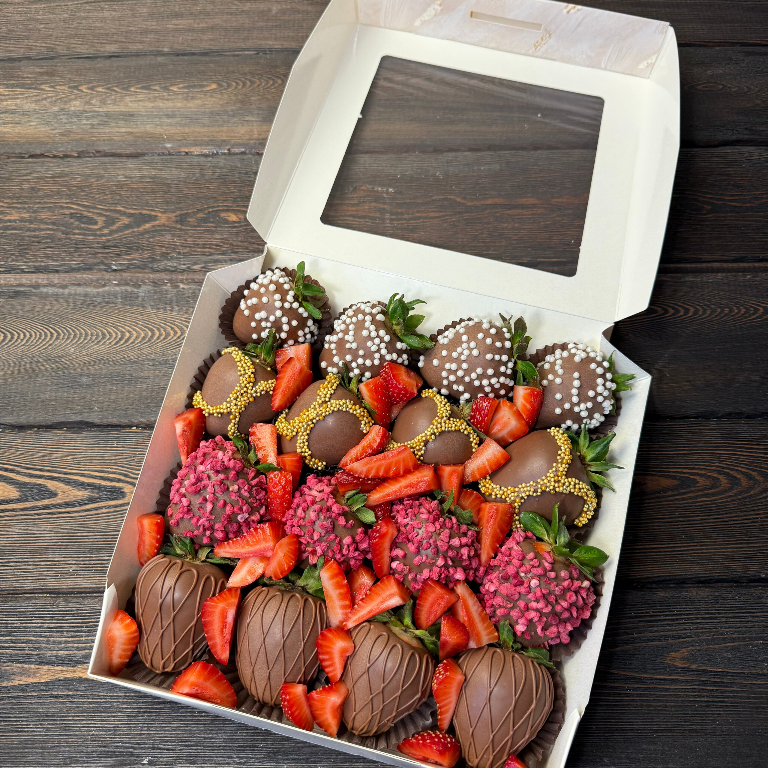 Набор Клубника в шоколаде «Робкая надежда». Клубника в шоколаде в Сургуте