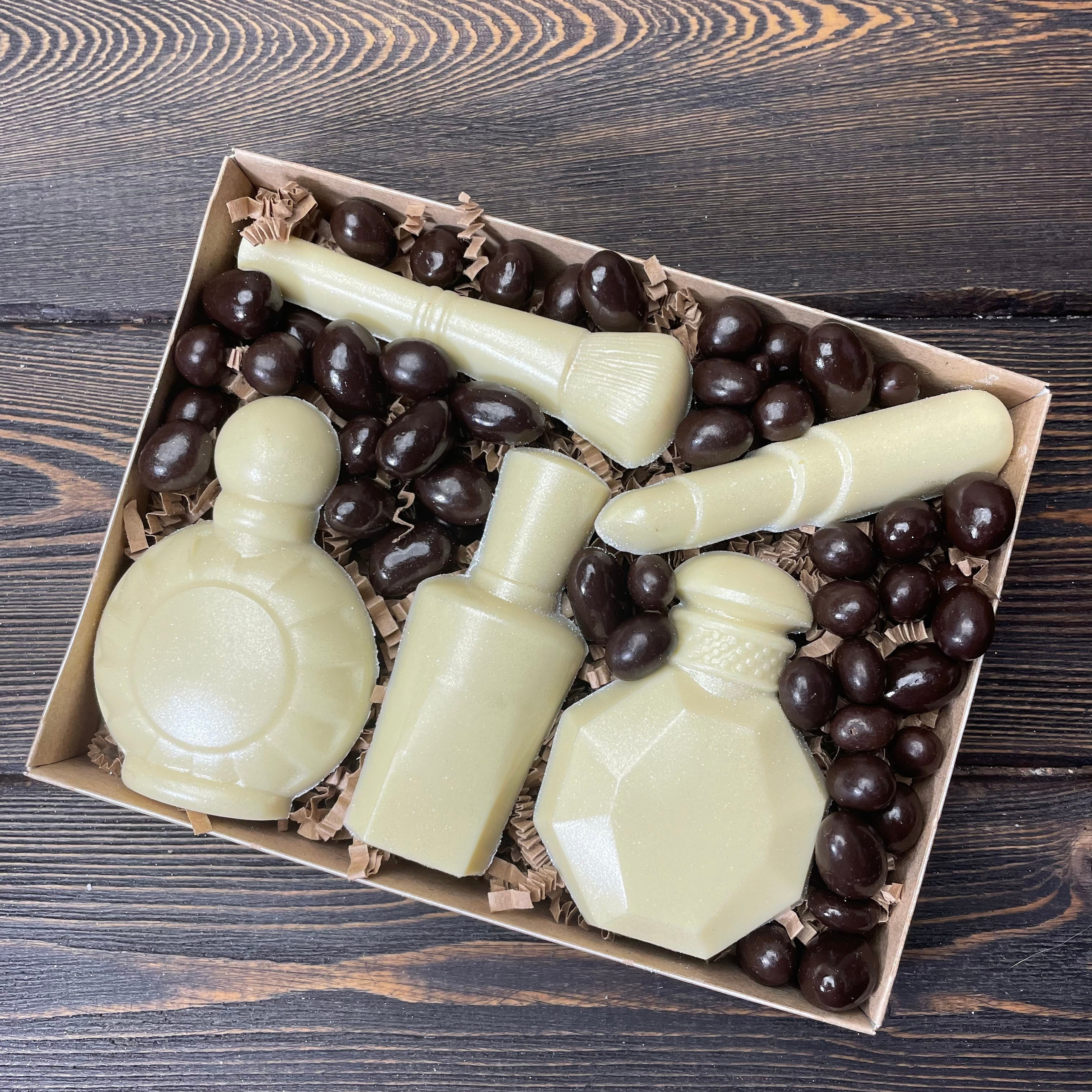 Шоколадный набор "Косметика". Клубника в шоколаде в Сургуте