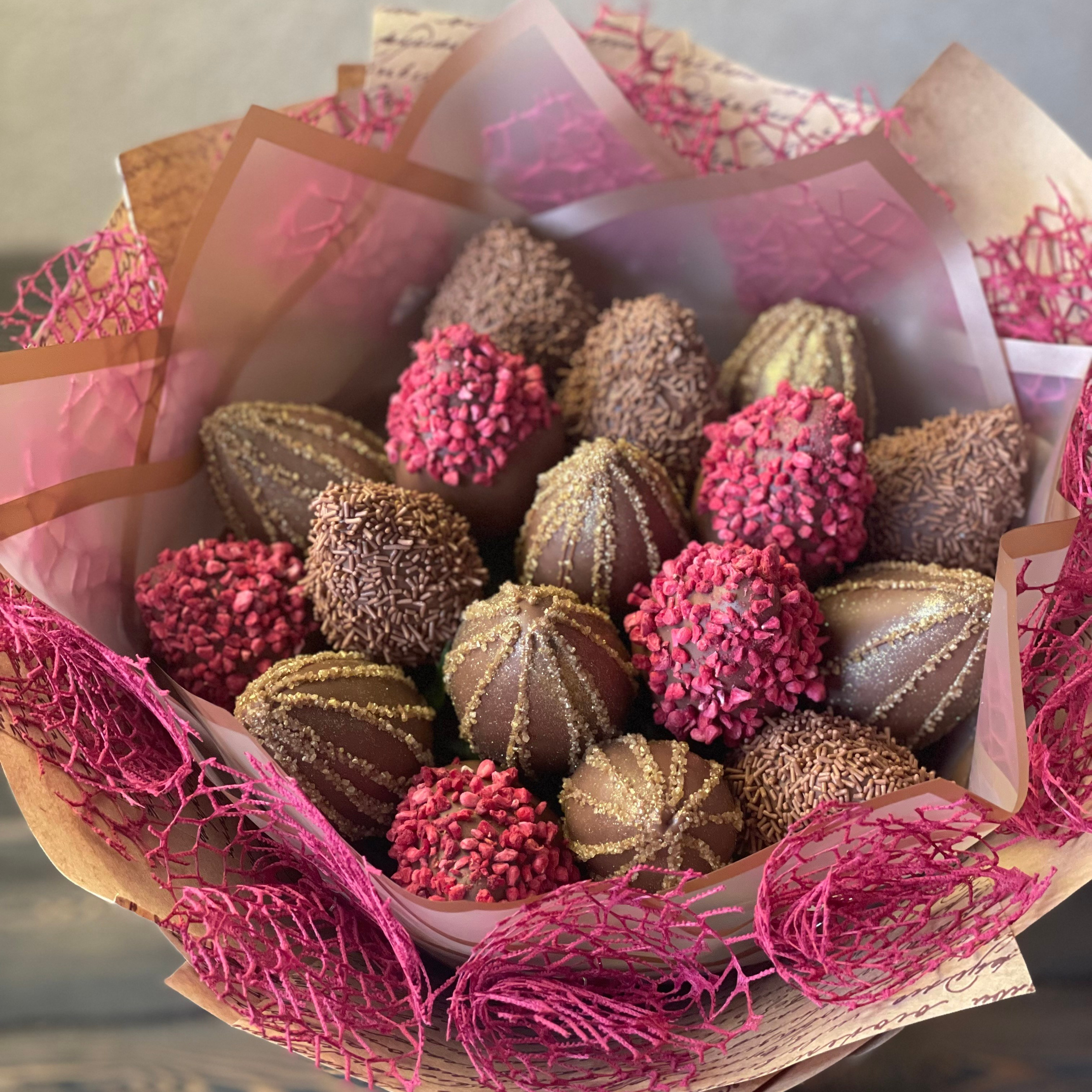 Букет из клубника в шоколаде «Коктейль страсти». Клубника в шоколаде в Сургуте