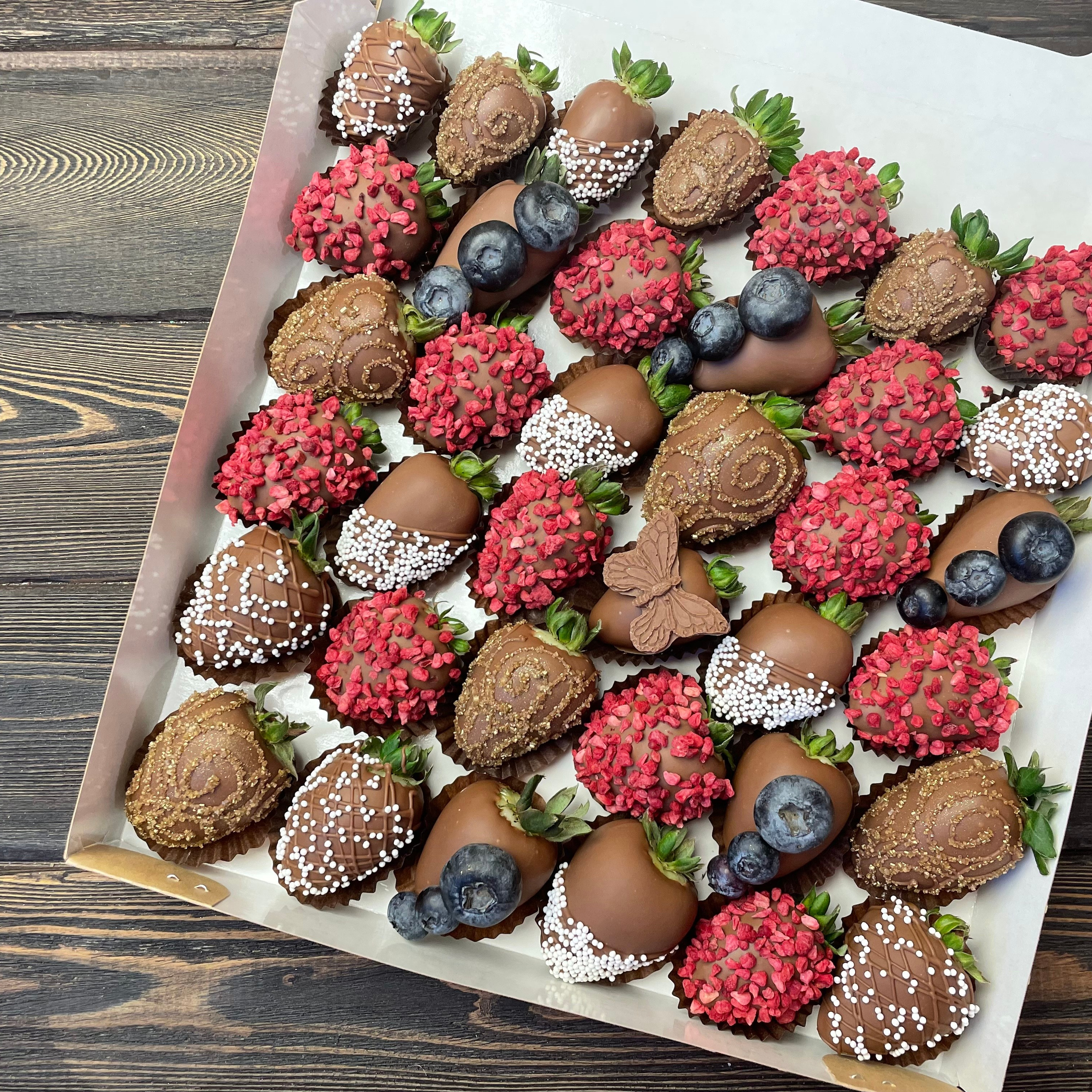 Набор Клубника в шоколаде «Ажурные бабочки». Клубника в шоколаде в Сургуте