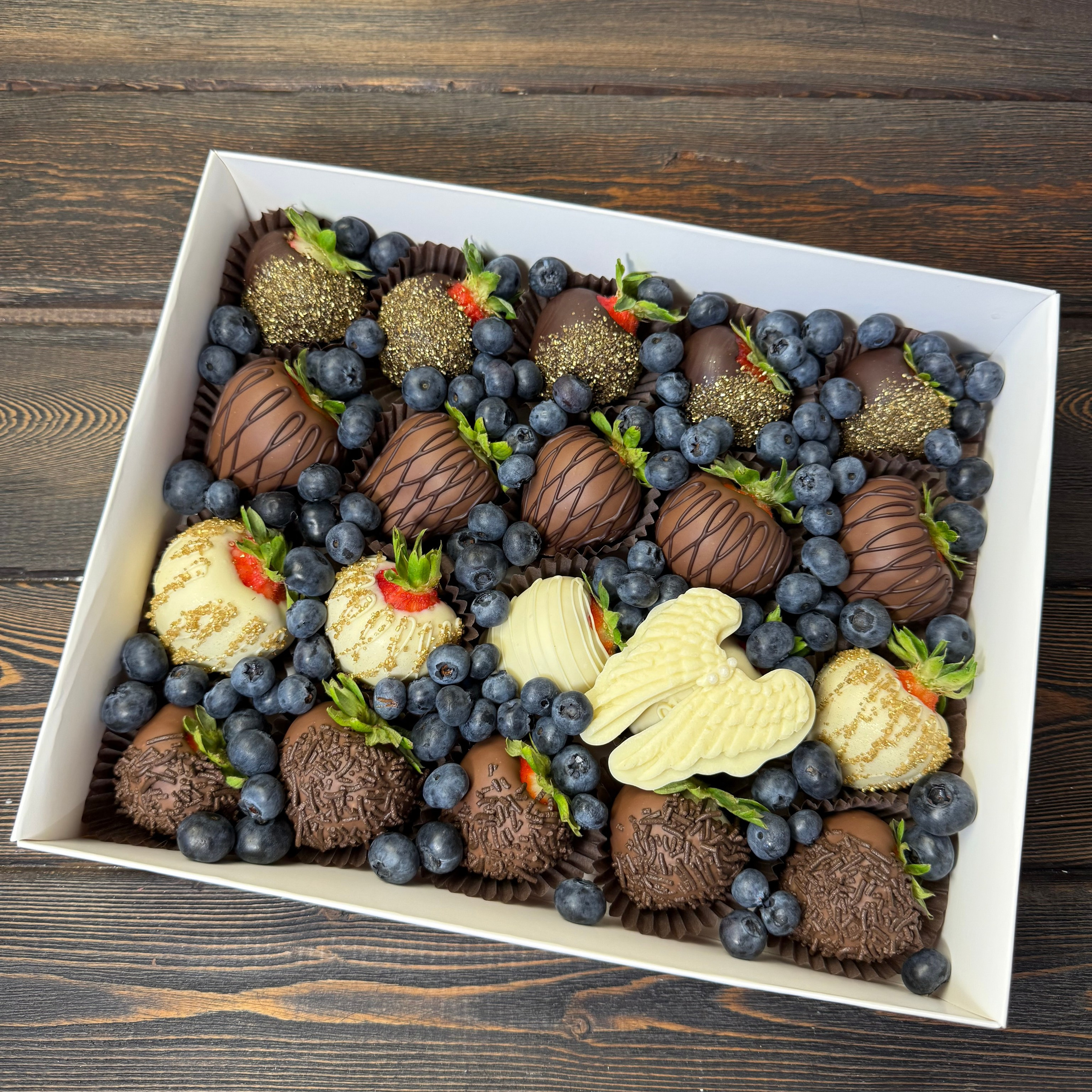 Набор Клубника в шоколаде «Осеннее тепло». Клубника в шоколаде в Сургуте