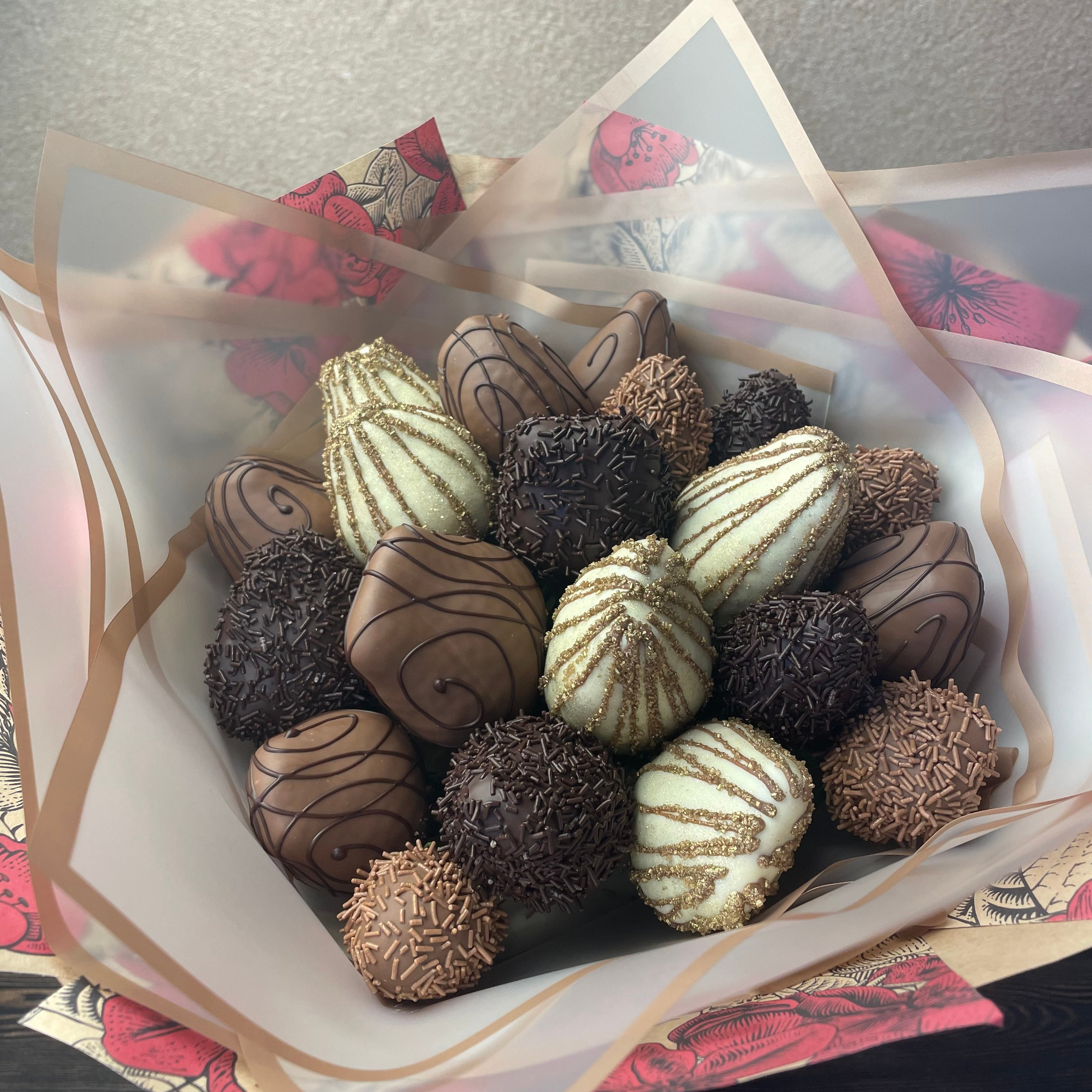 Букет из клубники в шоколаде «Лунный свет». Клубника в шоколаде в Сургуте