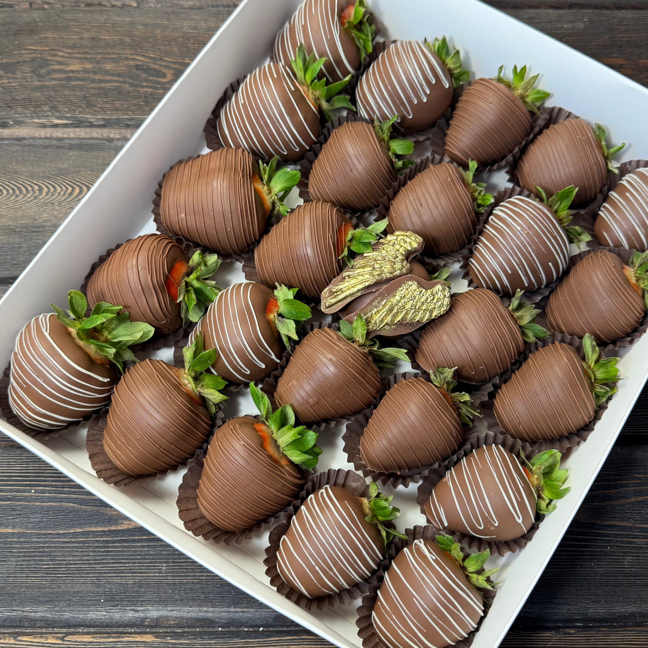 Набор Клубника в шоколаде «Прекрасные мгновения». Клубника в шоколаде в Сургуте