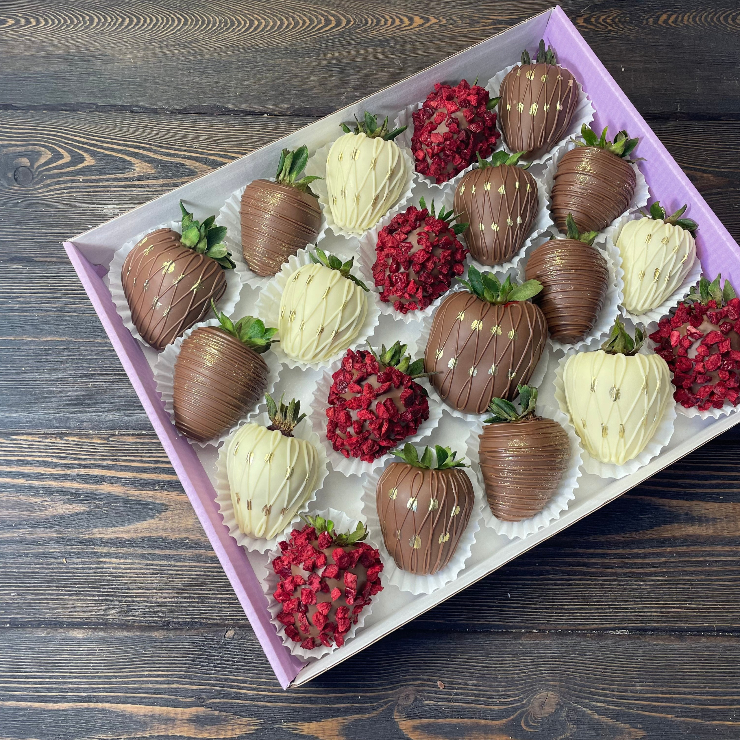 Набор Клубника в шоколаде «Стильный узор». Клубника в шоколаде в Сургуте