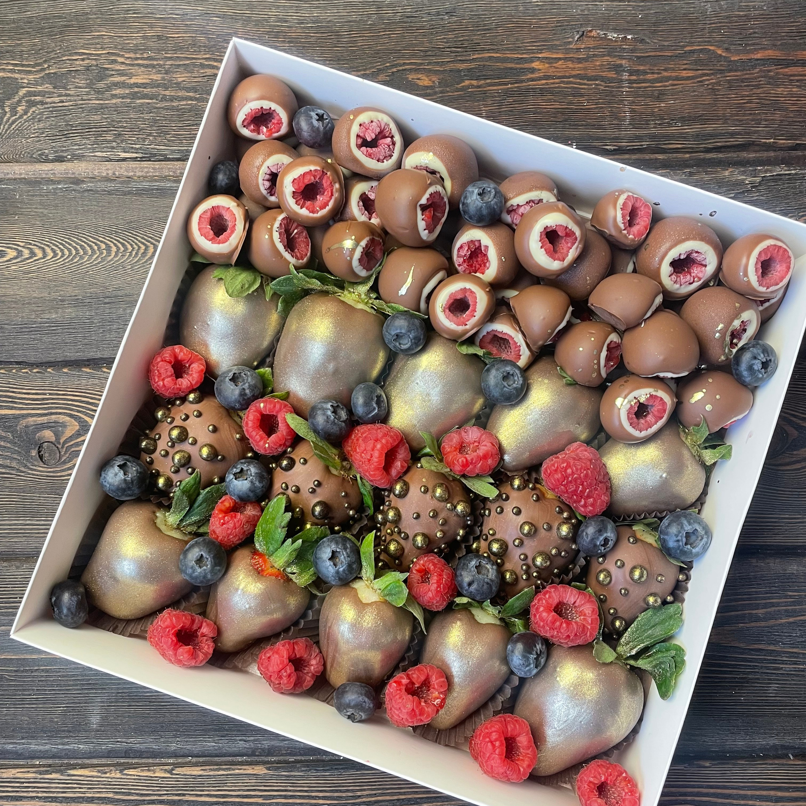 Набор Клубника в шоколаде «Вкус праздника». Клубника в шоколаде в Сургуте