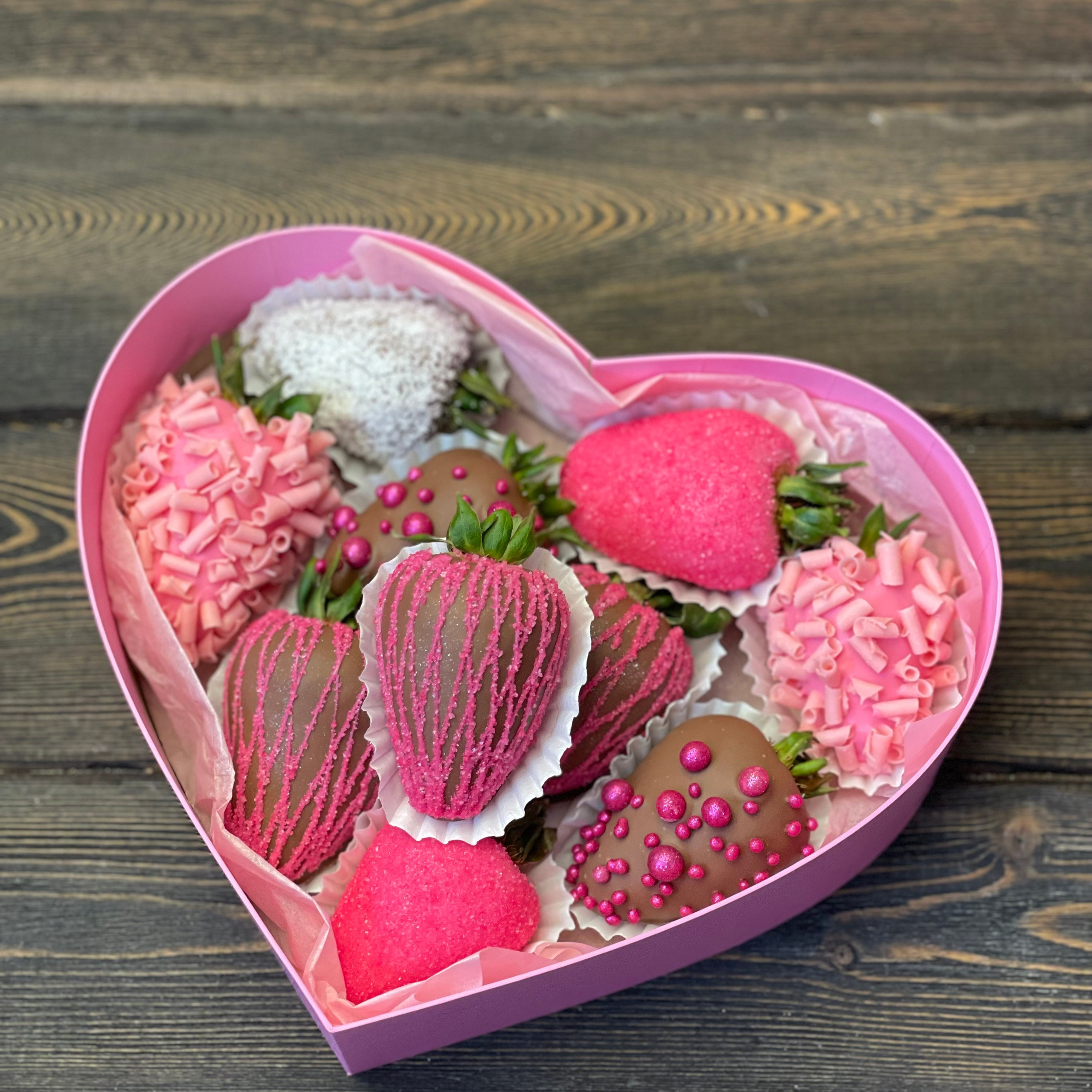 Сердце клубника в шоколаде «Ангельский шепот». Клубника в шоколаде в Сургуте