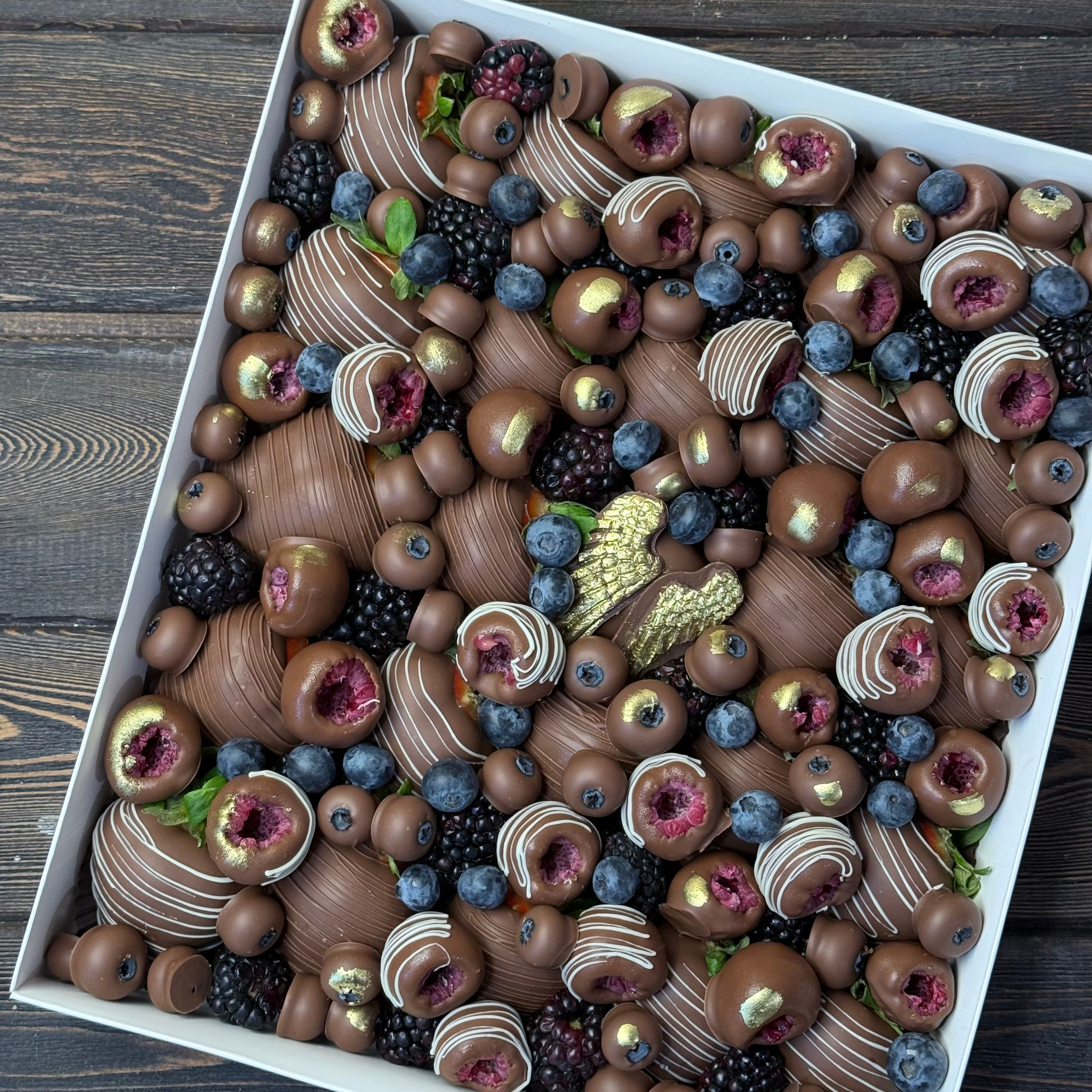 Набор Клубника в шоколаде «Роскошь». Клубника в шоколаде в Сургуте