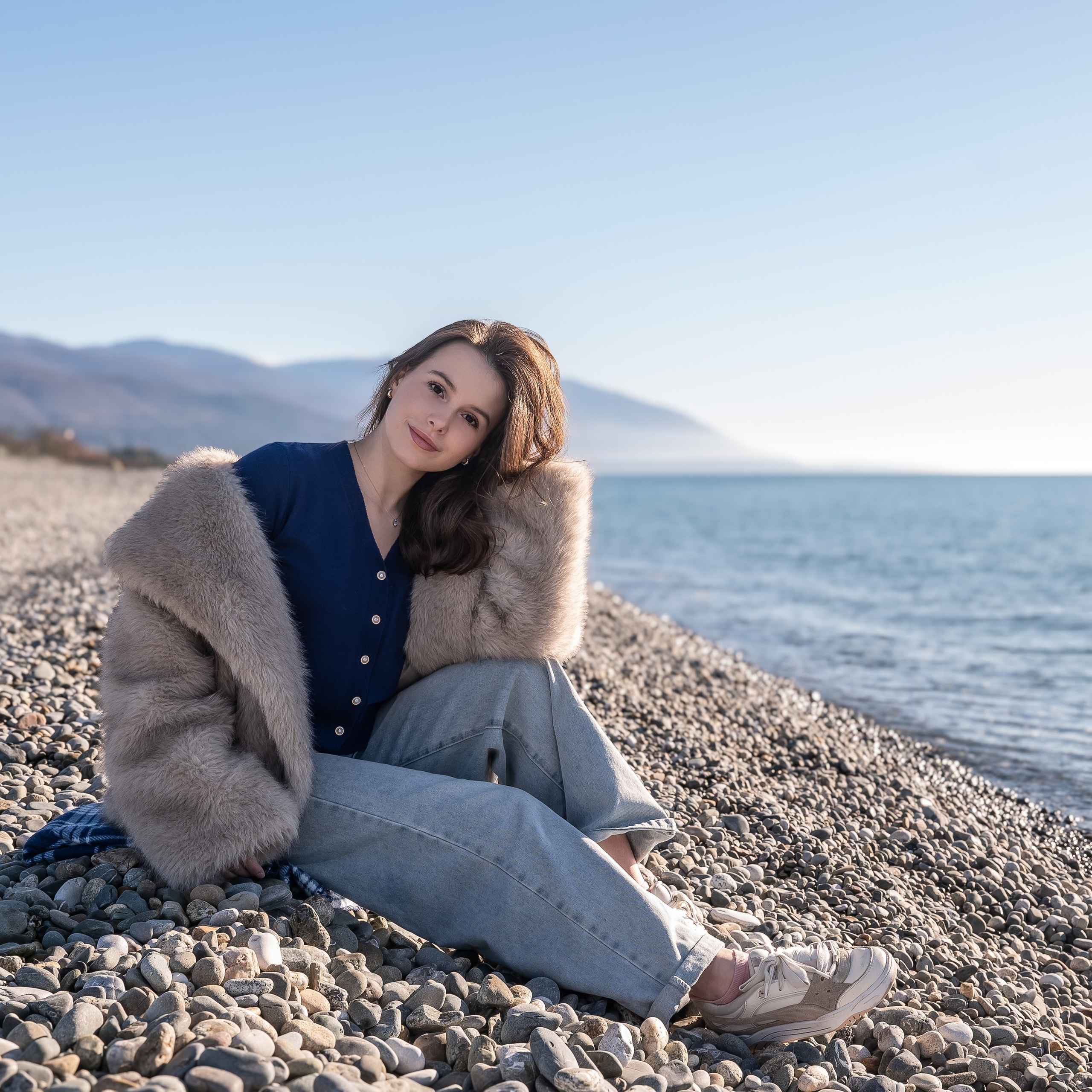 Влада прогулка у&nbsp;моря