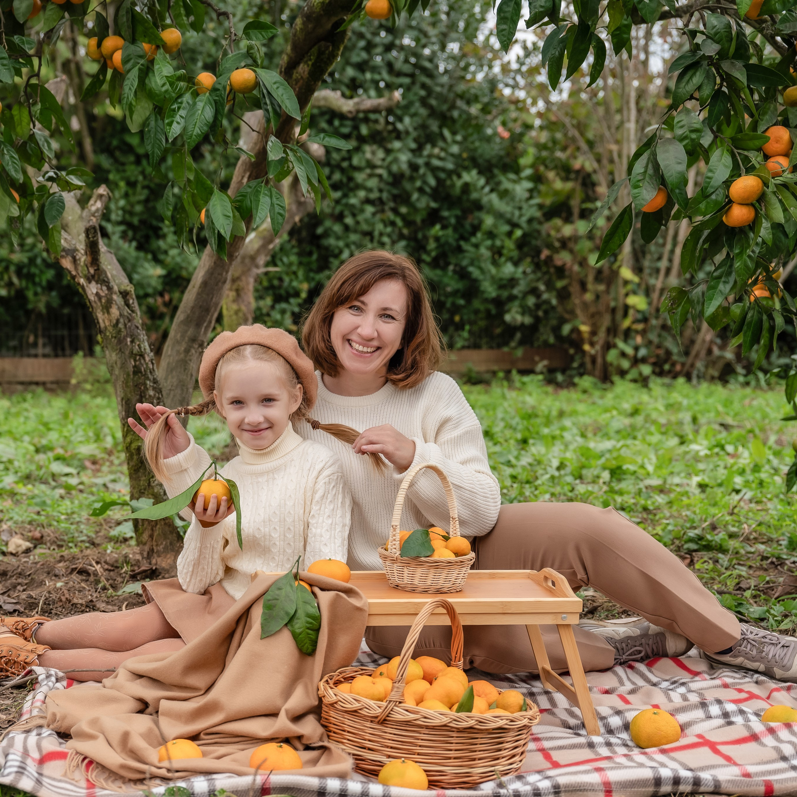 Феи мандаринов Эльвира и&nbsp;Дианочка