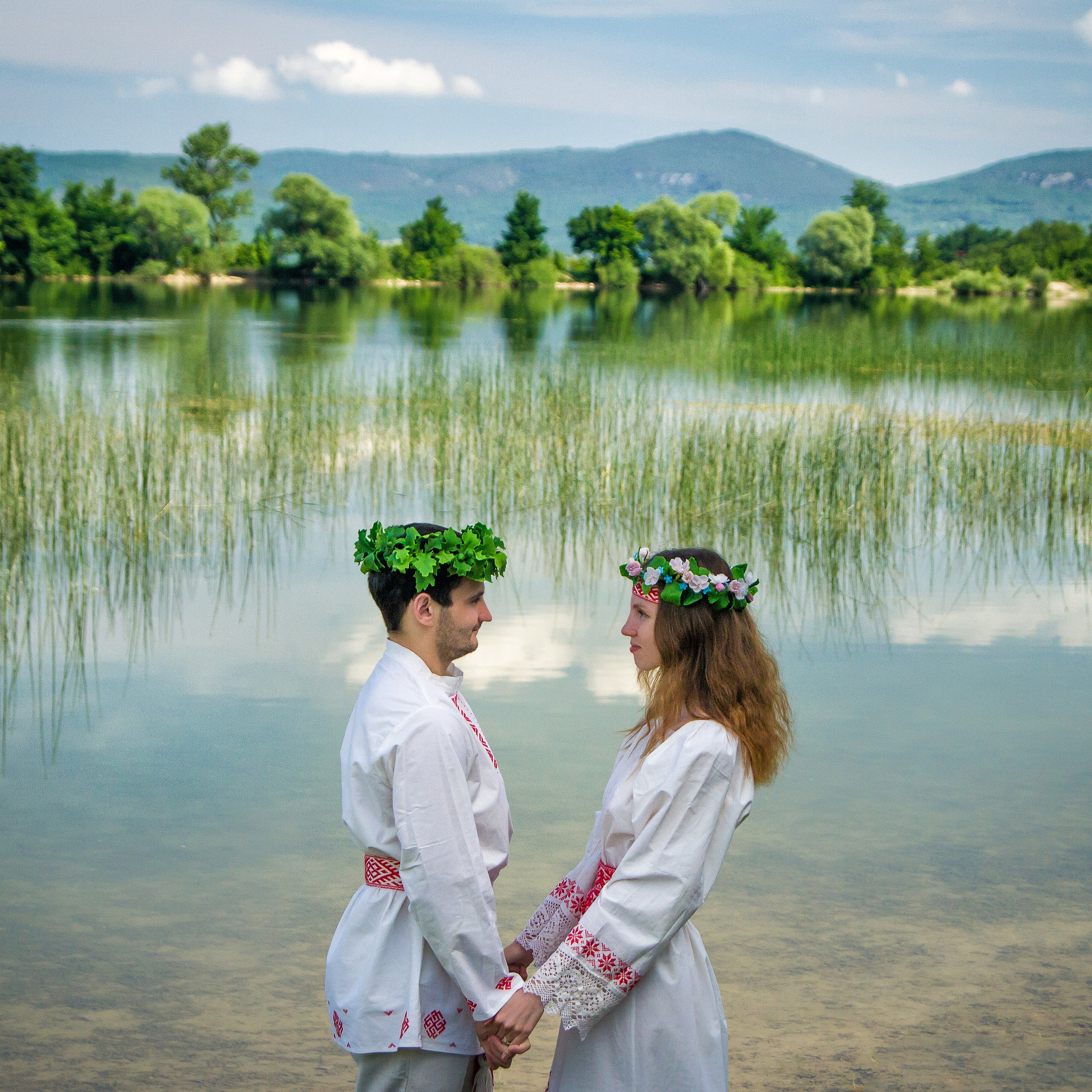 Дмитрий и Наташа, утро на озере