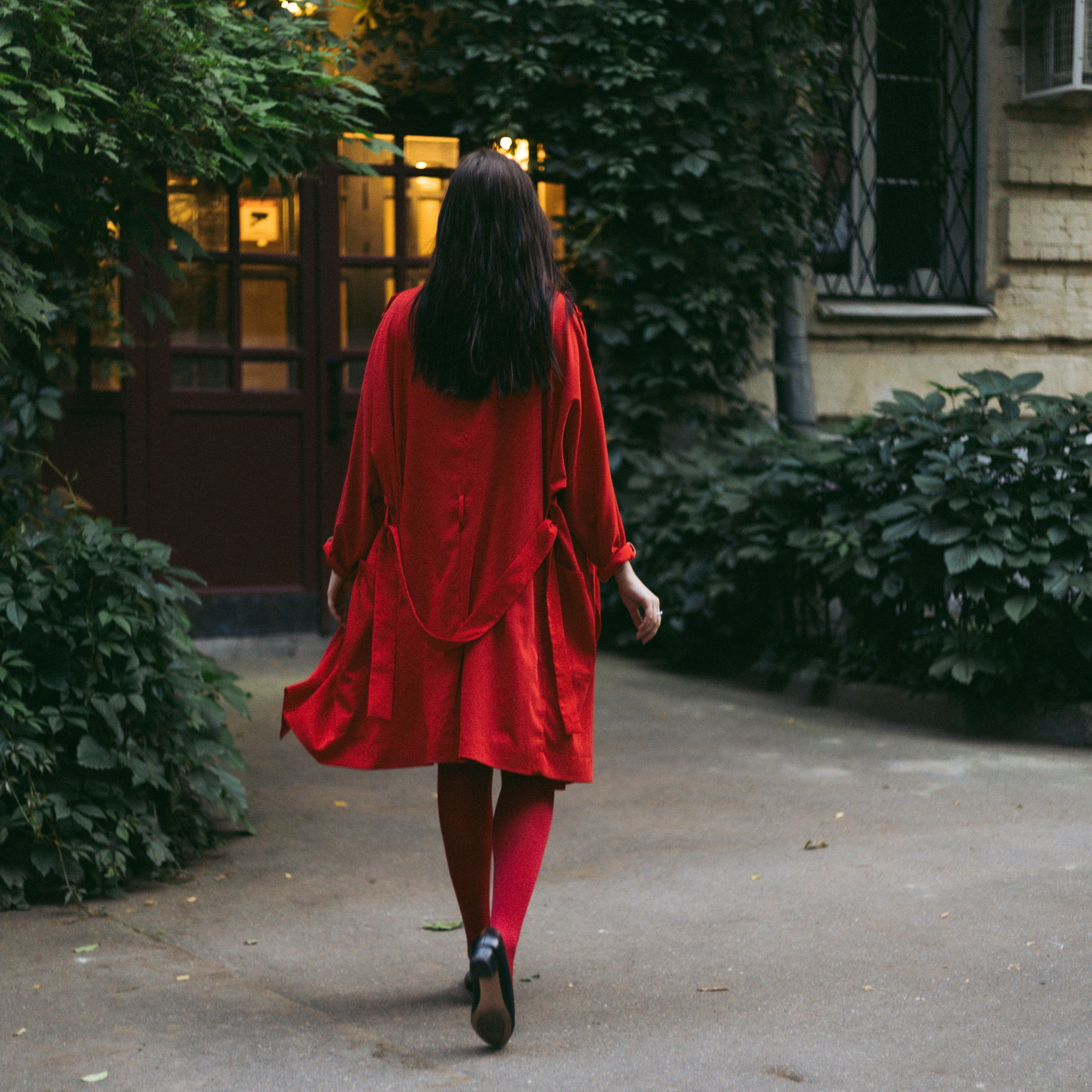 Девушка в красном. Портретный фотограф в Москве и МО