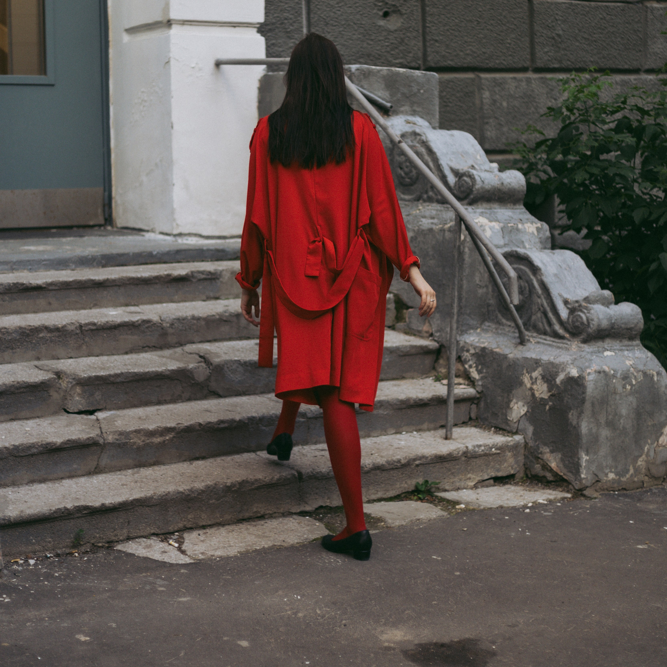 Девушка в красном. Портретный фотограф в Москве и МО