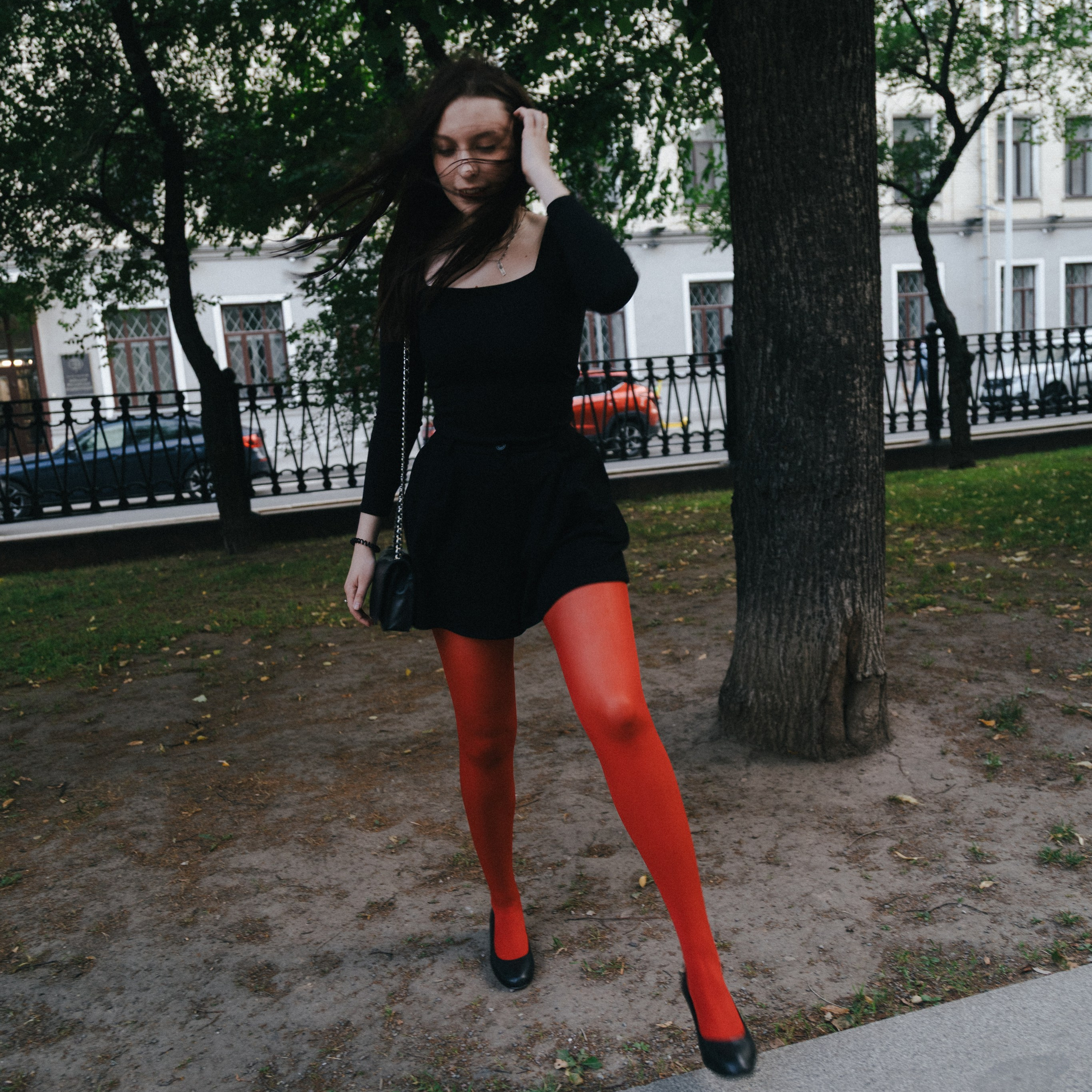 Девушка в красном. Портретный фотограф в Москве и МО