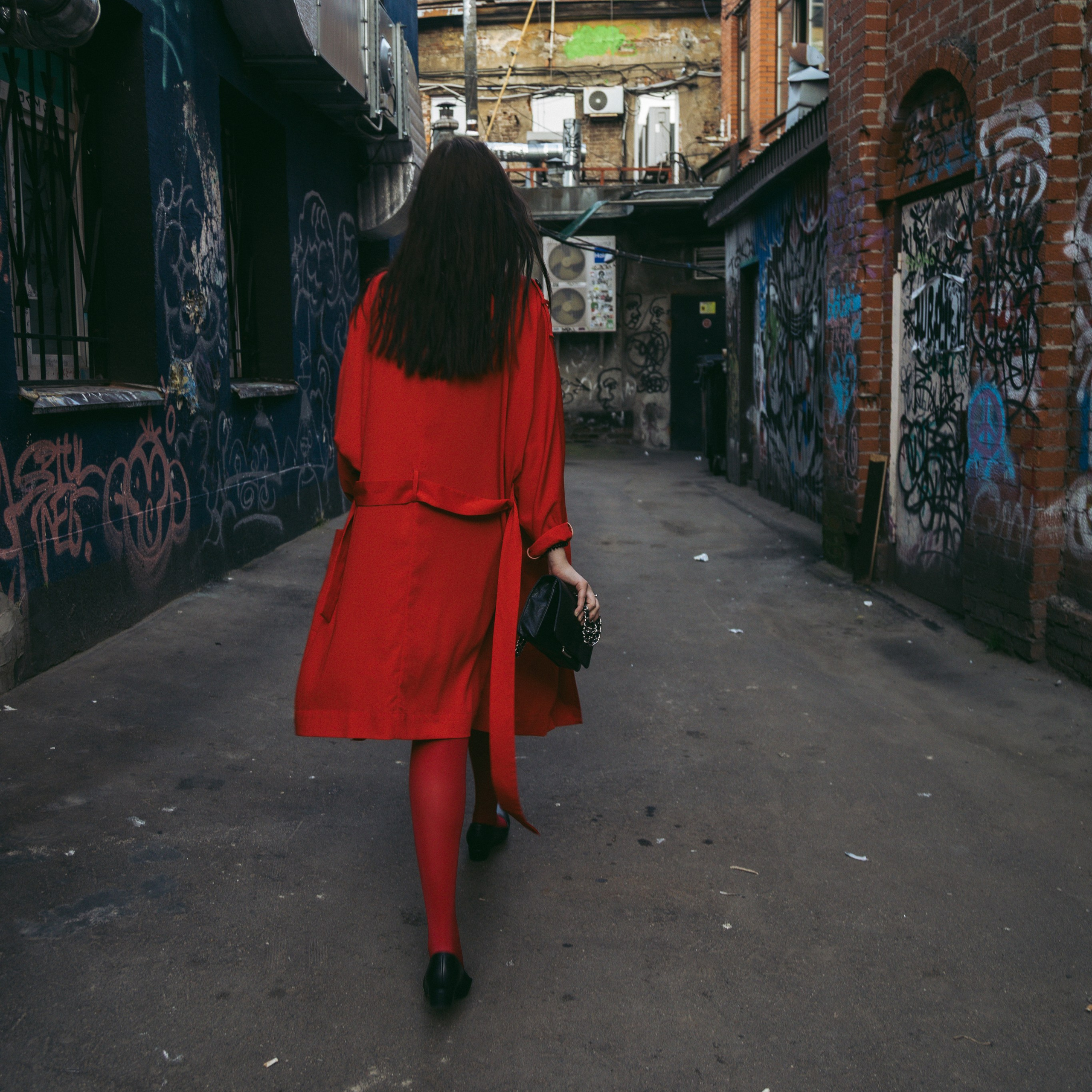 Девушка в красном. Портретный фотограф в Москве и МО