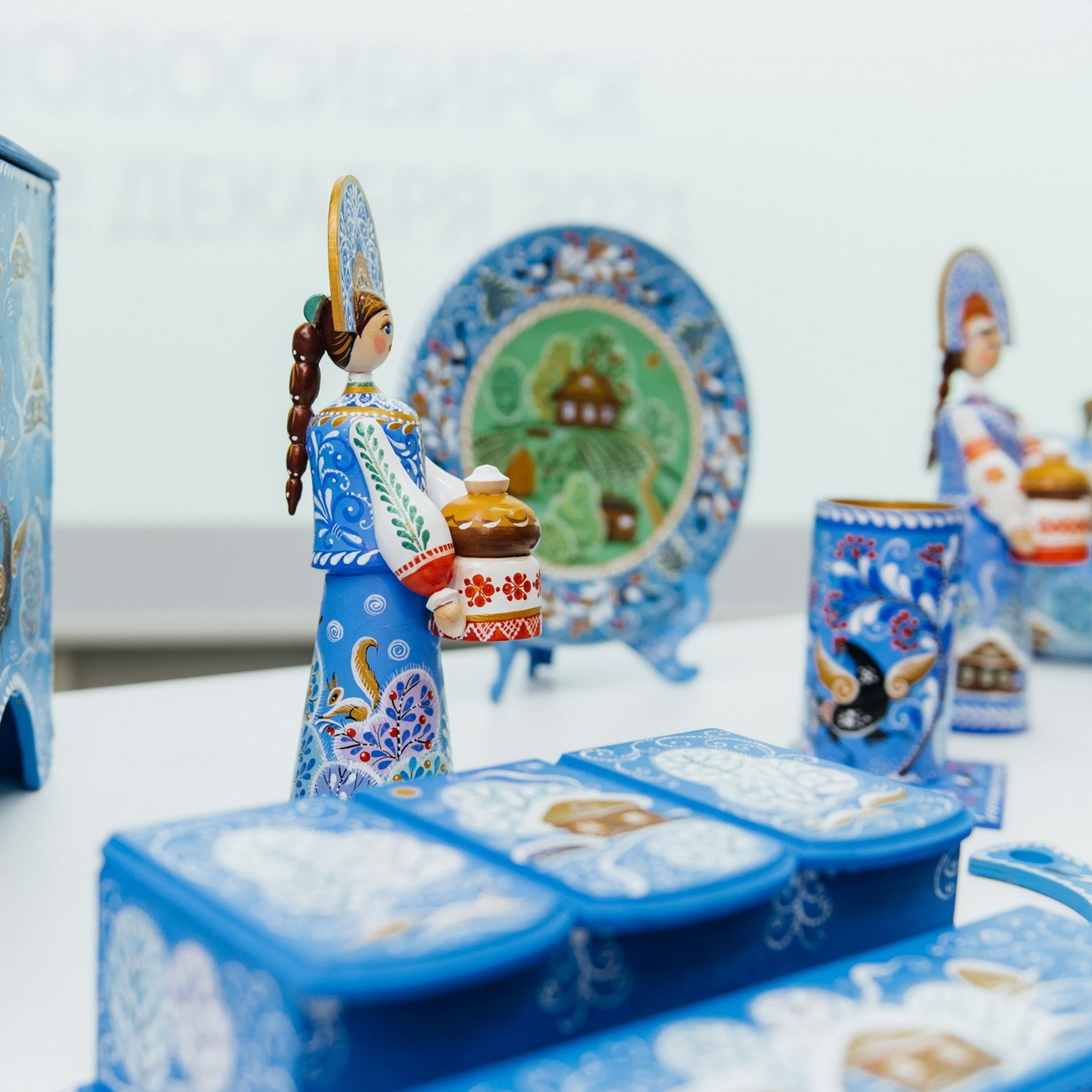 Выставка «Ордынская роспись» в НГТУ НЭТИ. Сувениры и подарки с Ордынской росписью | Новосибирск