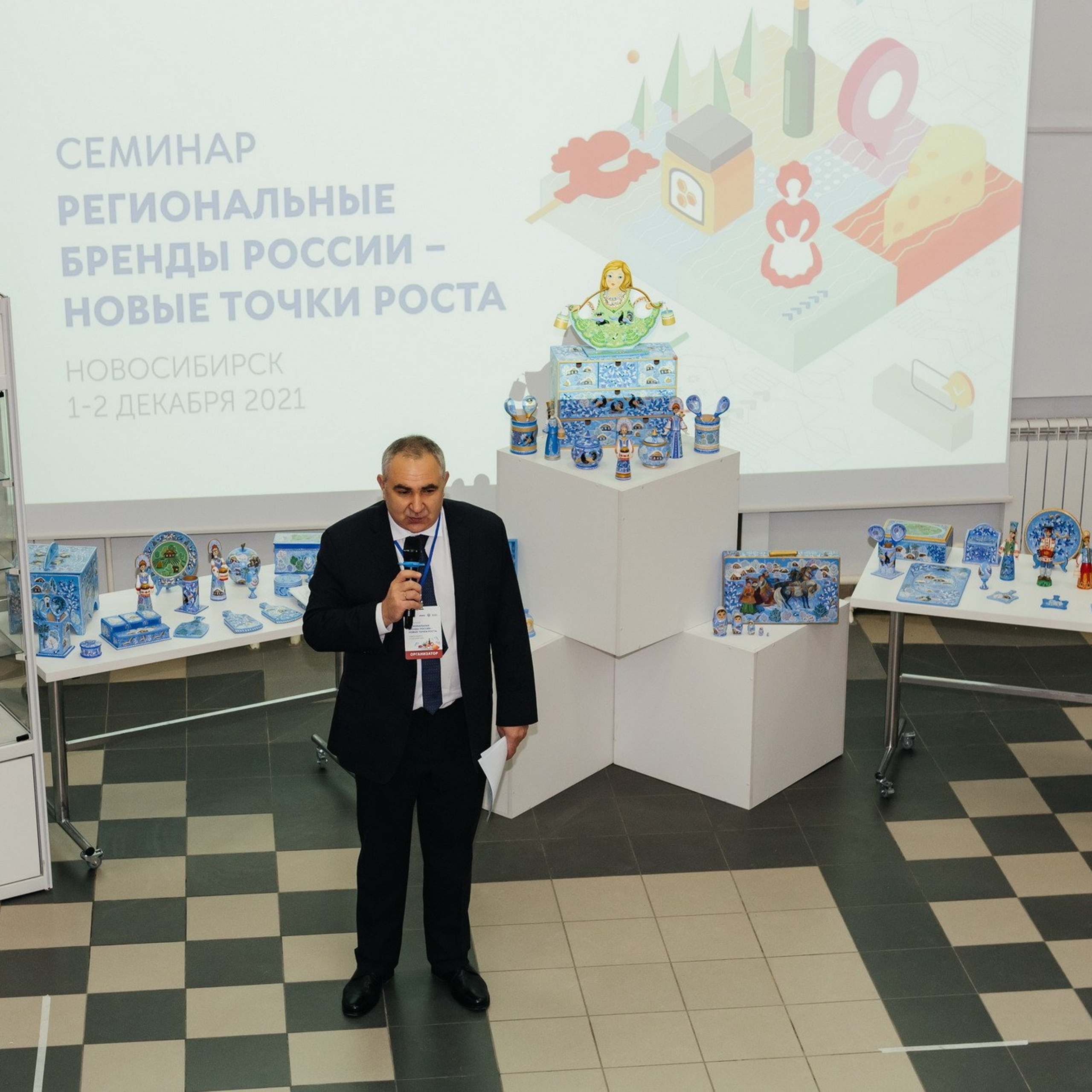 Выставка «Ордынская роспись» в НГТУ НЭТИ. Сувениры и подарки с Ордынской росписью | Новосибирск