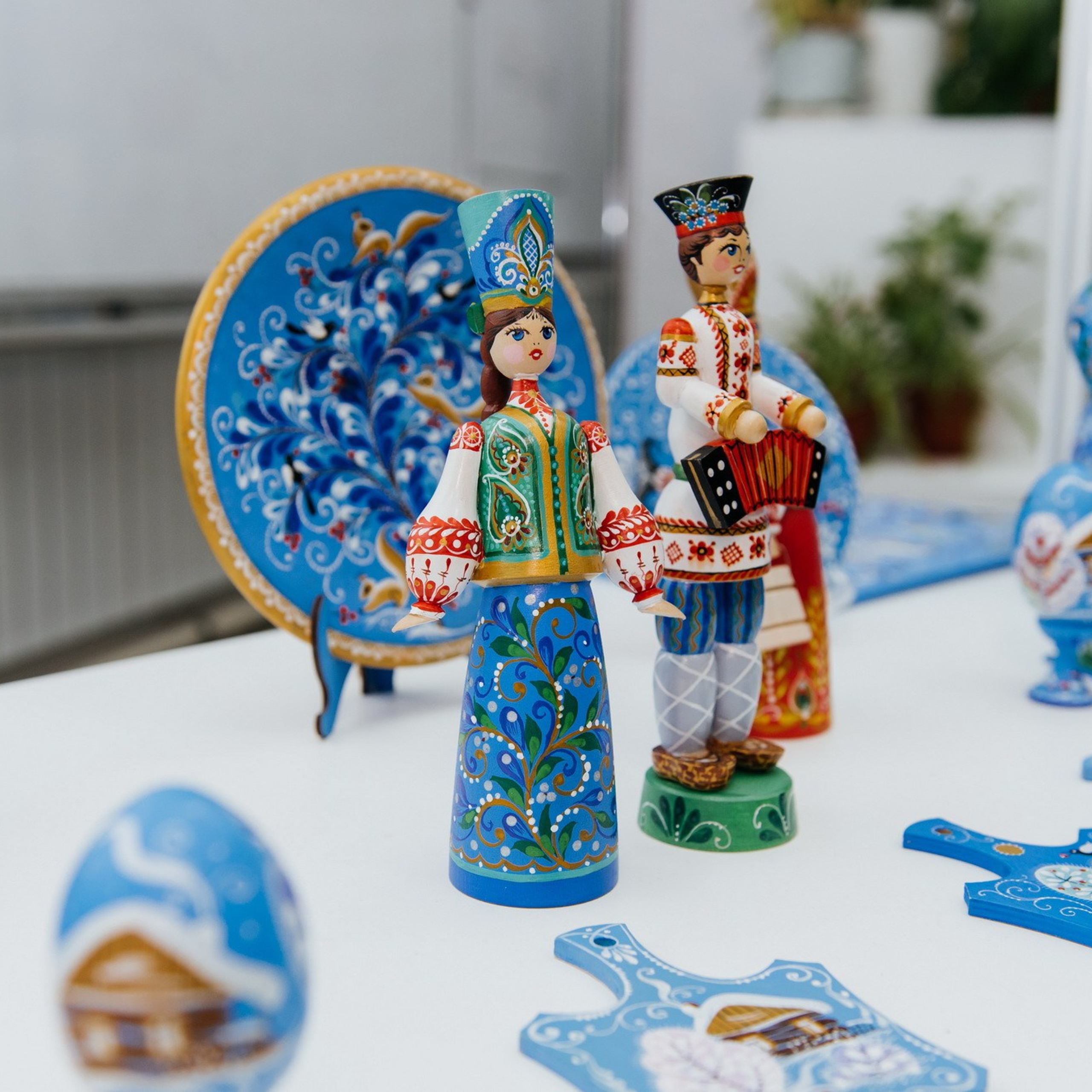 Выставка «Ордынская роспись» в НГТУ НЭТИ. Сувениры и подарки с Ордынской росписью | Новосибирск