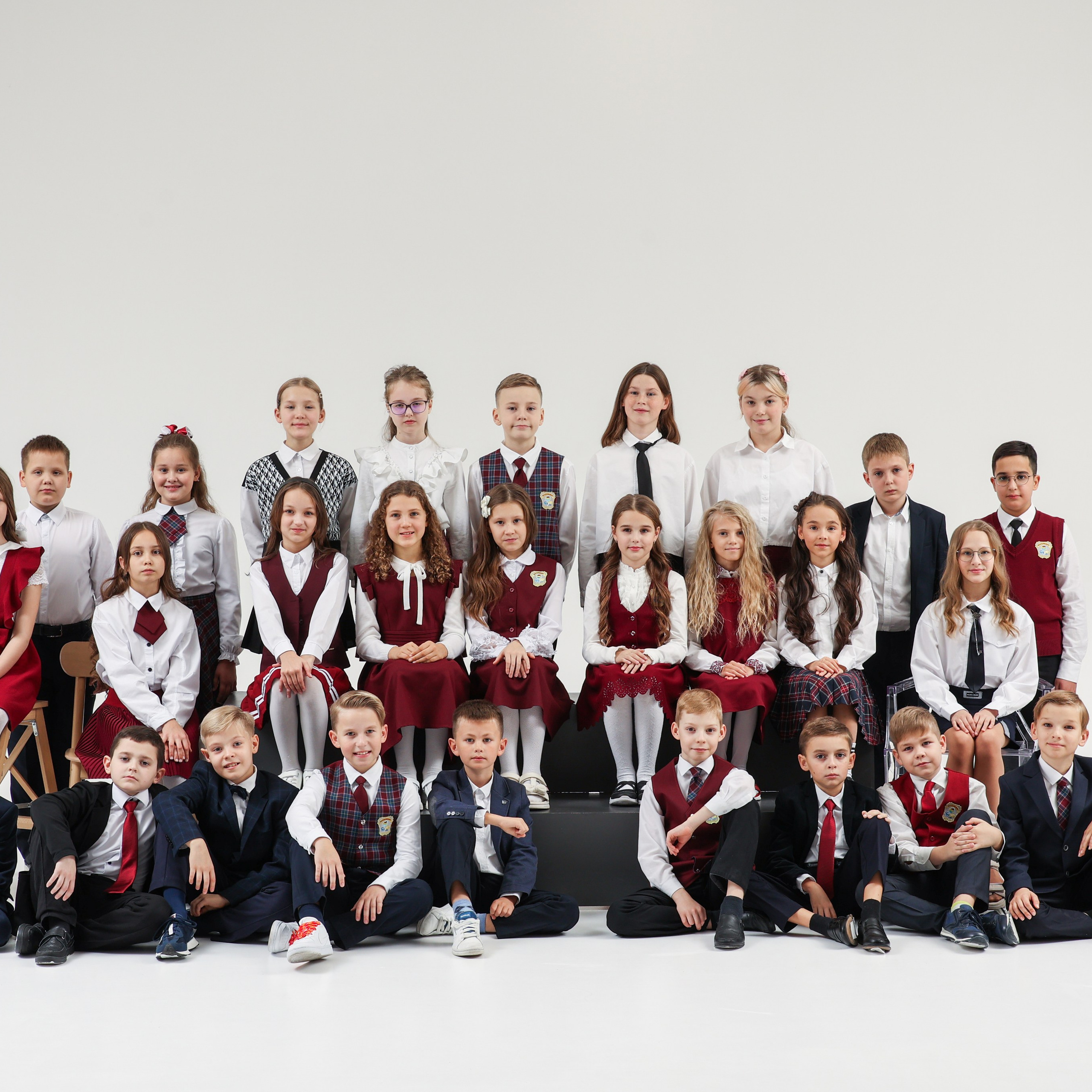 Студия в которой мы снимаем. Выпускные альбомы с оживающими фото Екатеринбург