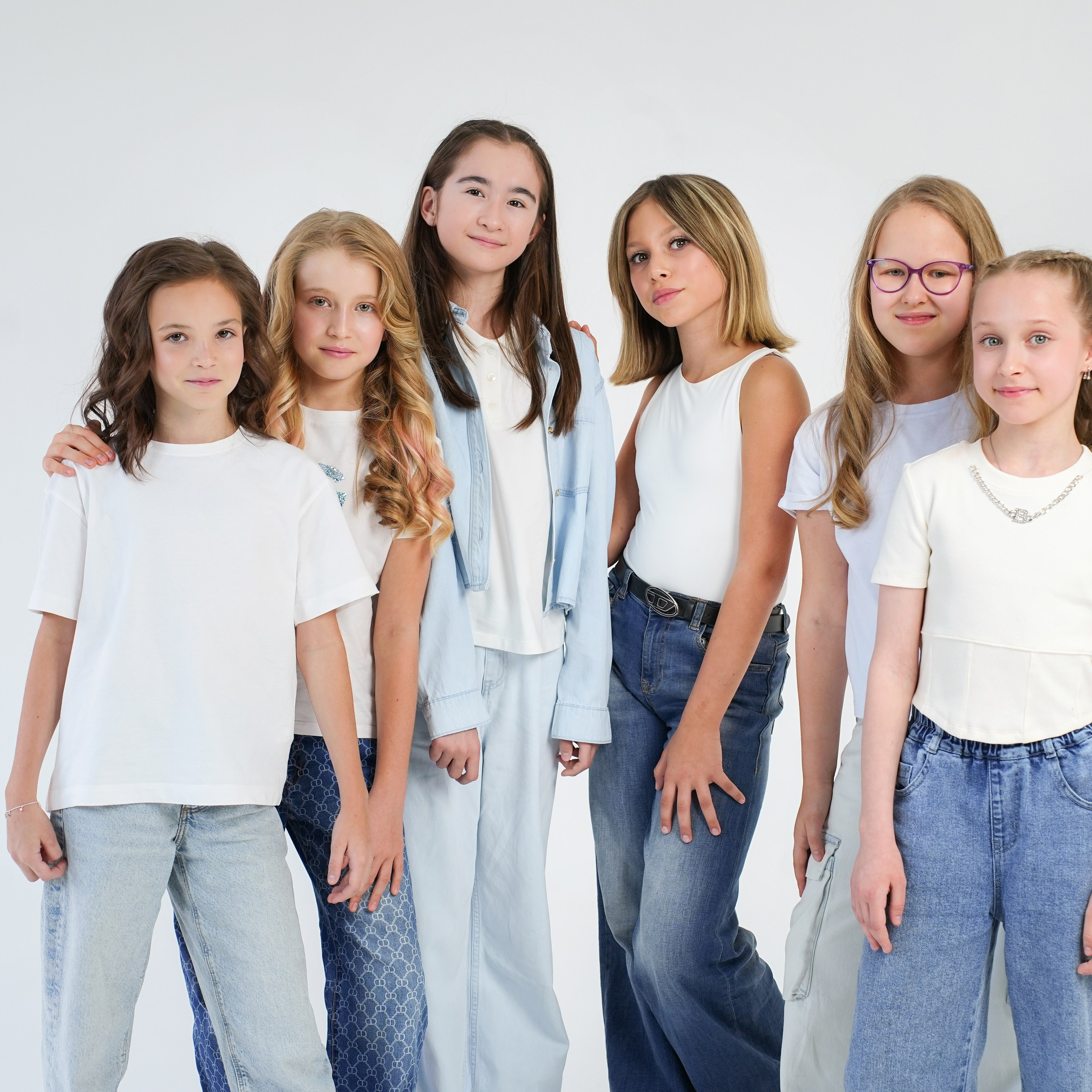 Студия в которой мы снимаем. Выпускные альбомы с оживающими фото Екатеринбург