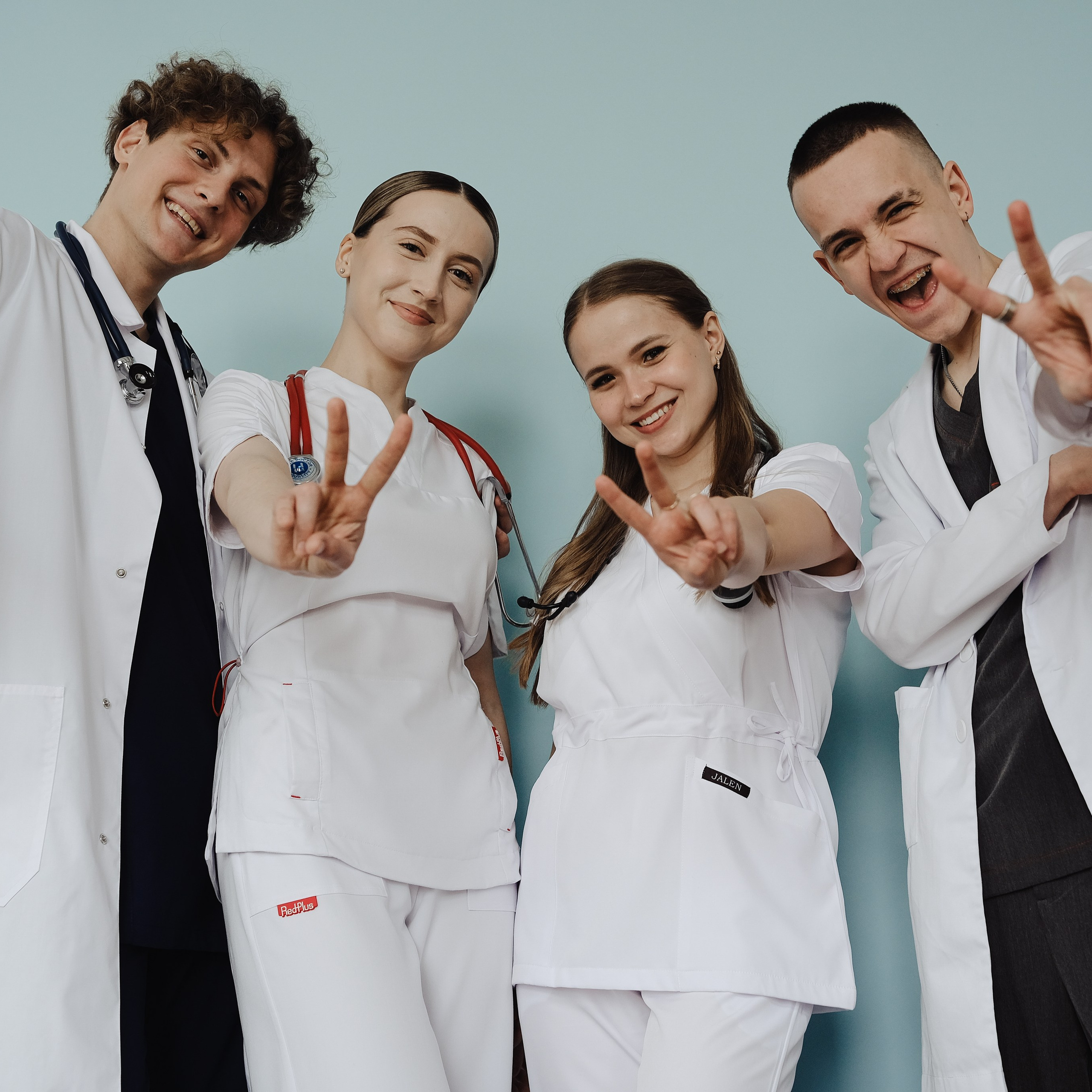 Групповой портрет: Выпускники КГМУ