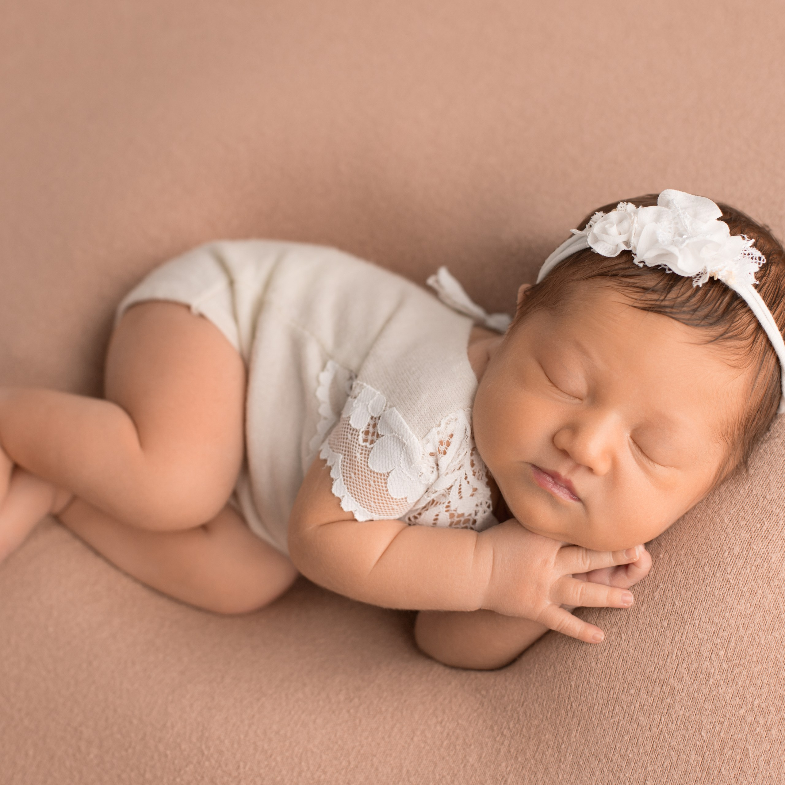 Есения.8 дней. Фотограф новорожденных Ольга Джарты