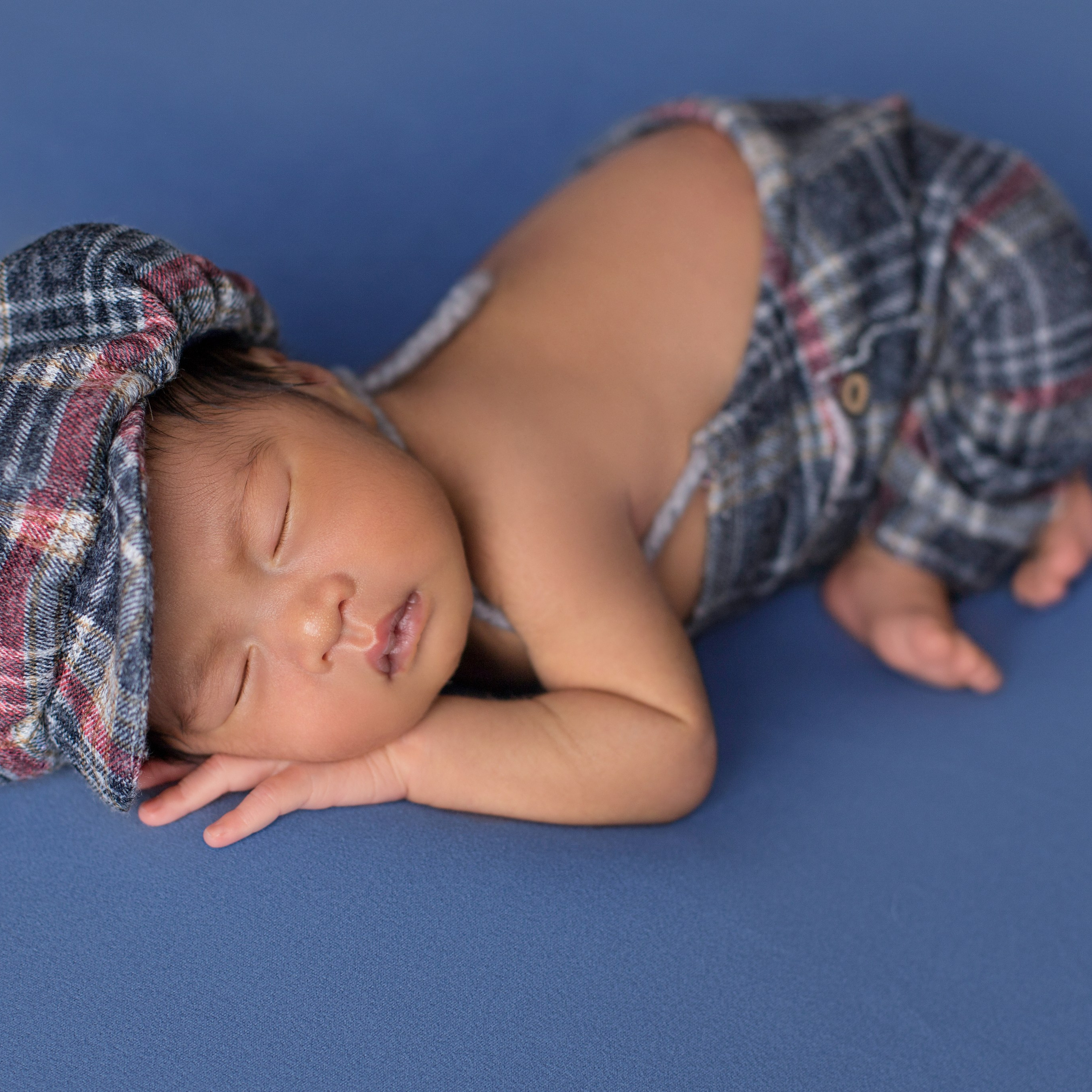 Данил. Фотограф новорожденных Ольга Джарты