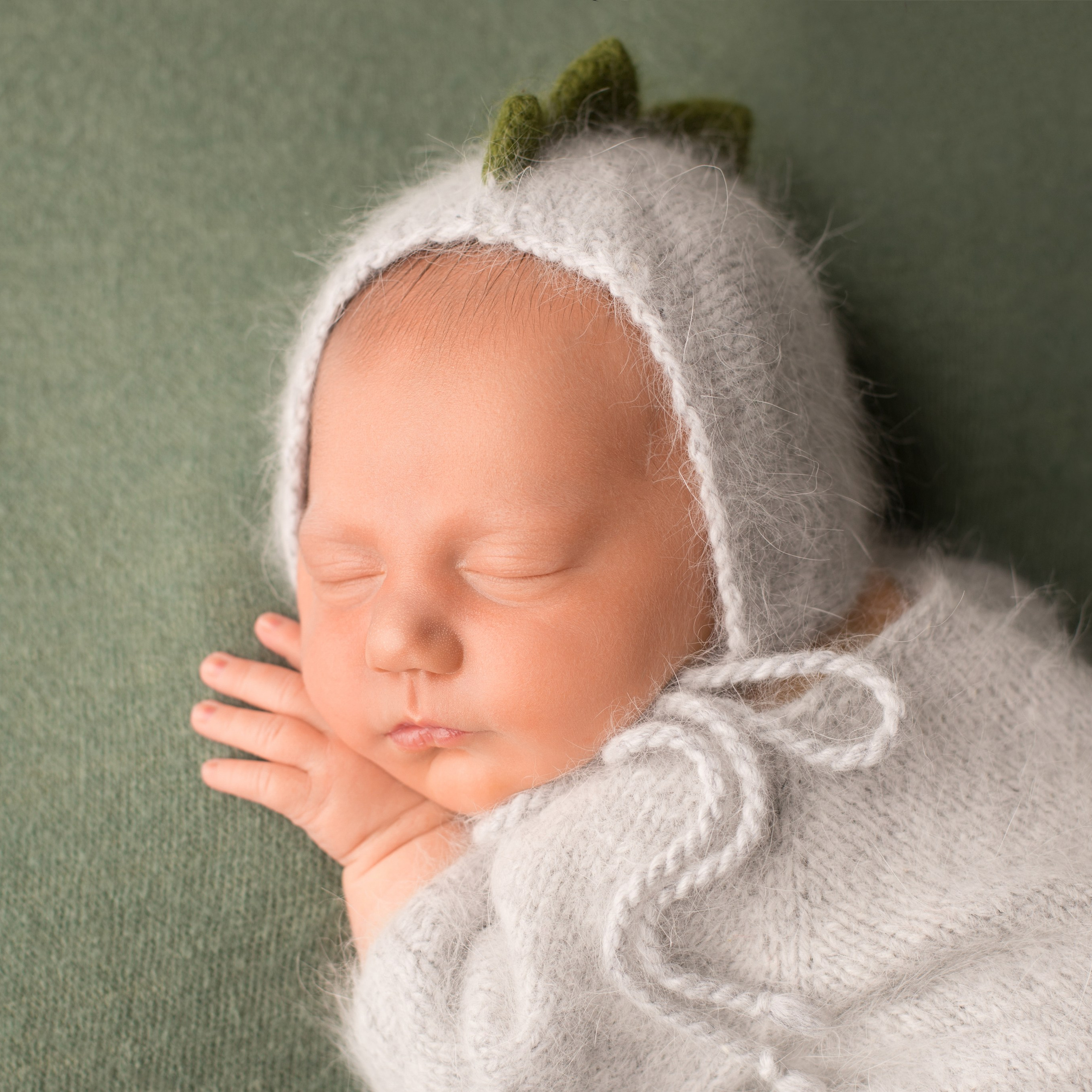 Эмилия. Фотограф новорожденных Ольга Джарты