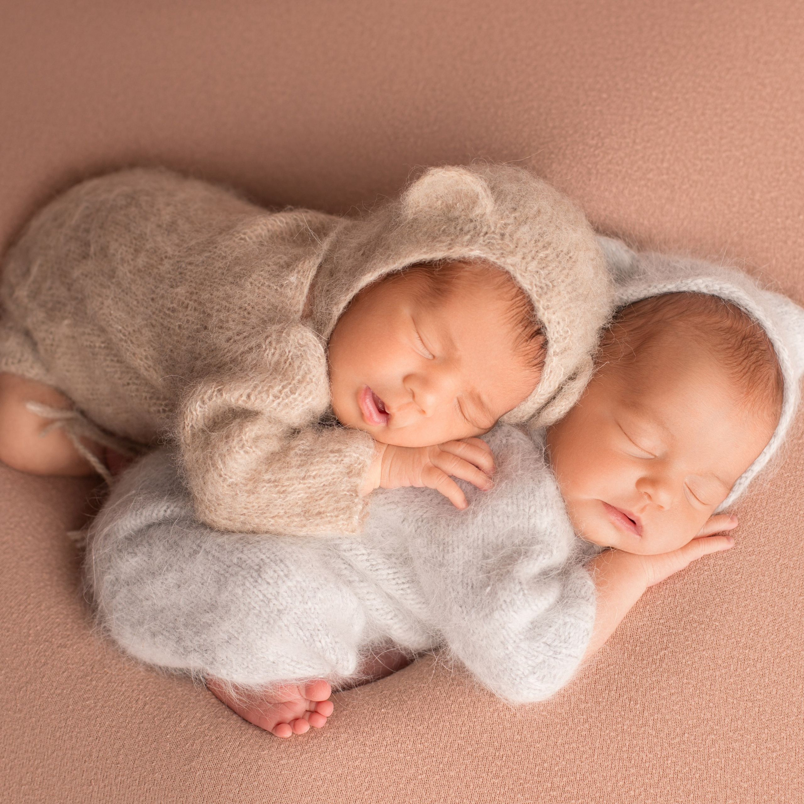 Мира и Мила