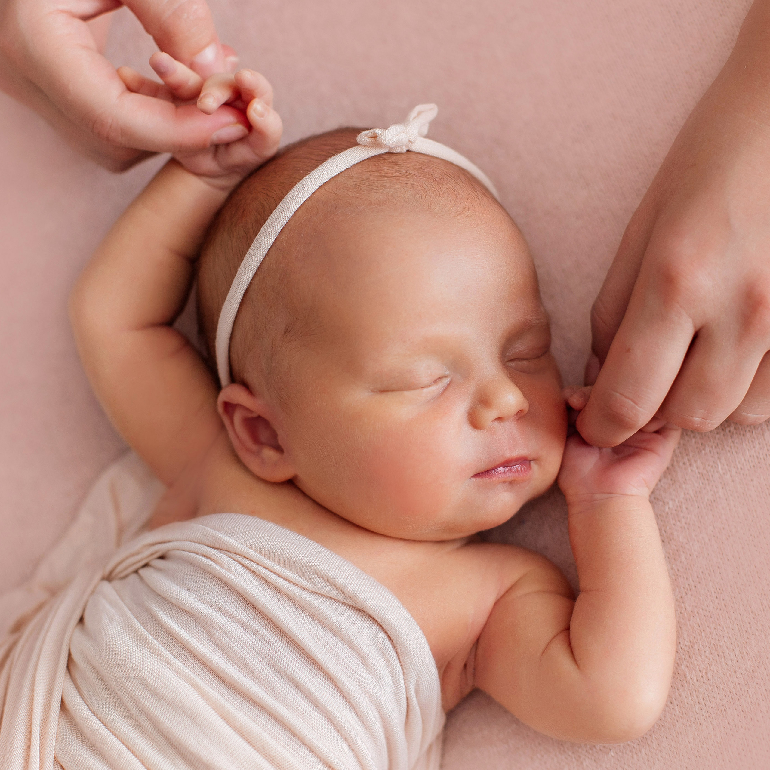 Милая новорожденная Милана. Фотограф новорожденных Ольга Джарты