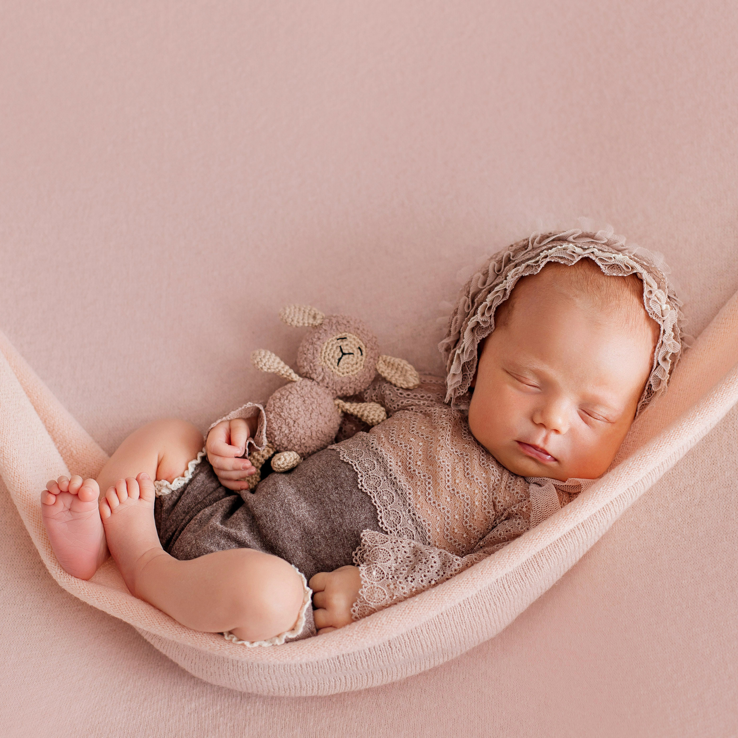 Милая новорожденная Милана. Фотограф новорожденных Ольга Джарты