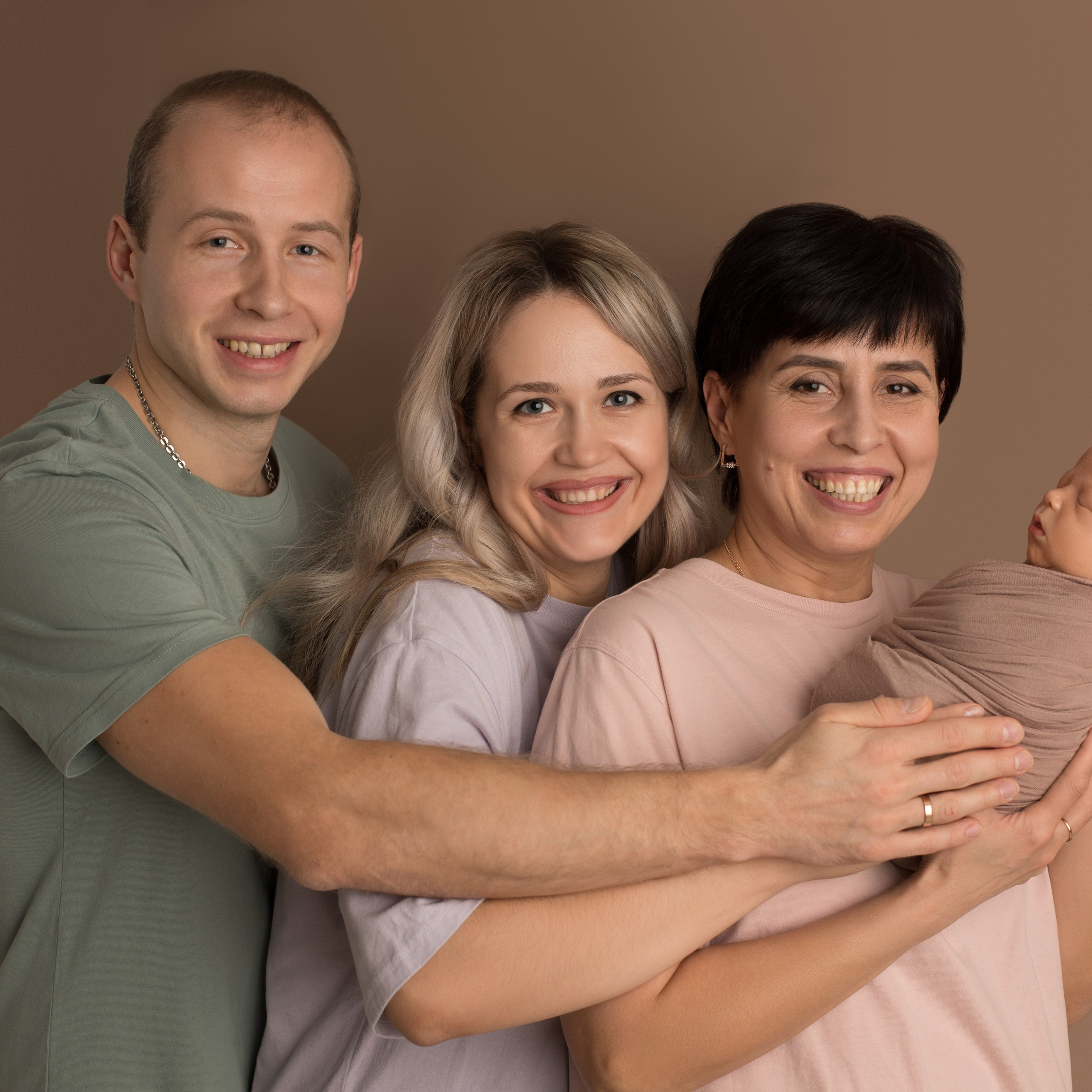 С родителями. Фотограф новорожденных Ольга Джарты