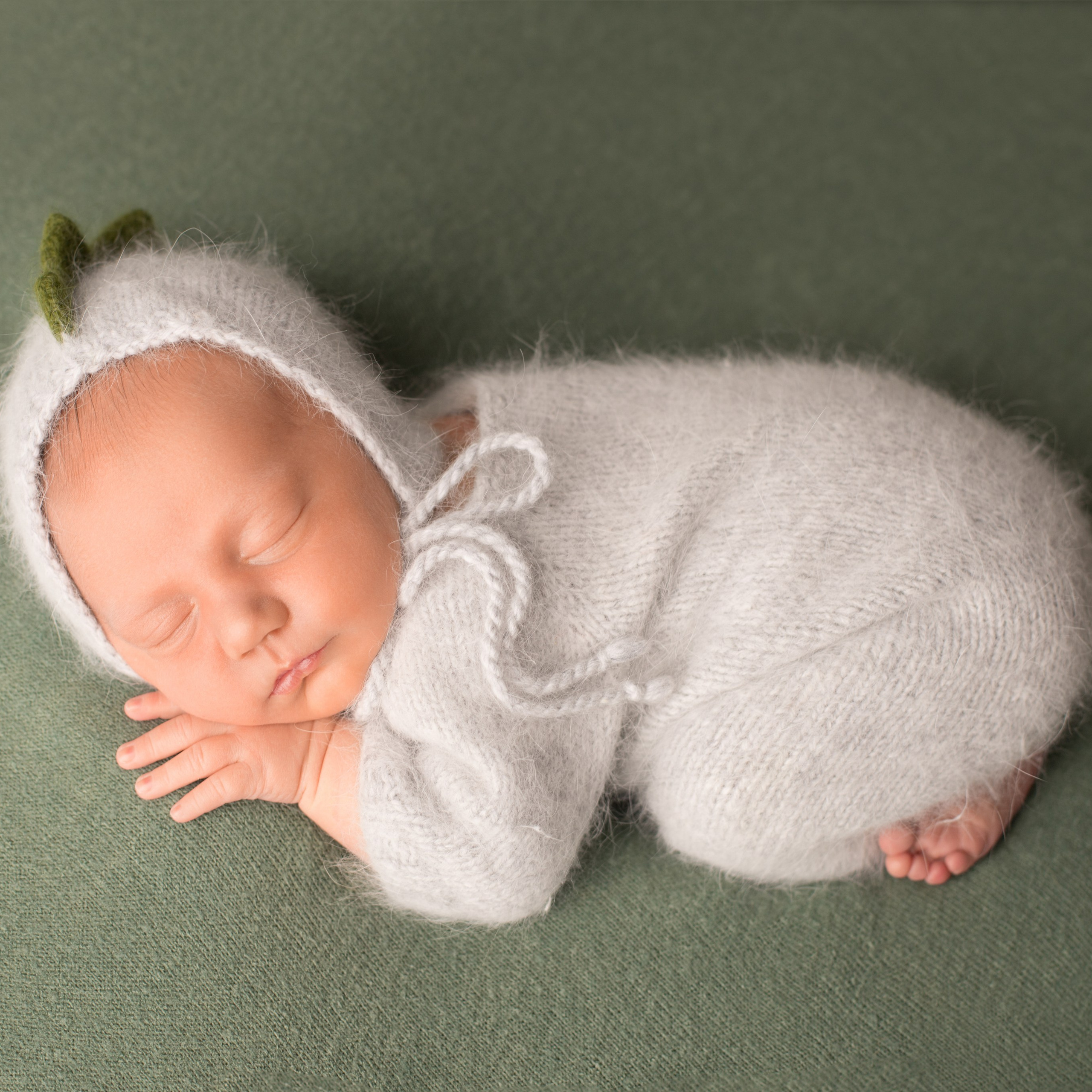 Эмилия. Фотограф новорожденных Ольга Джарты