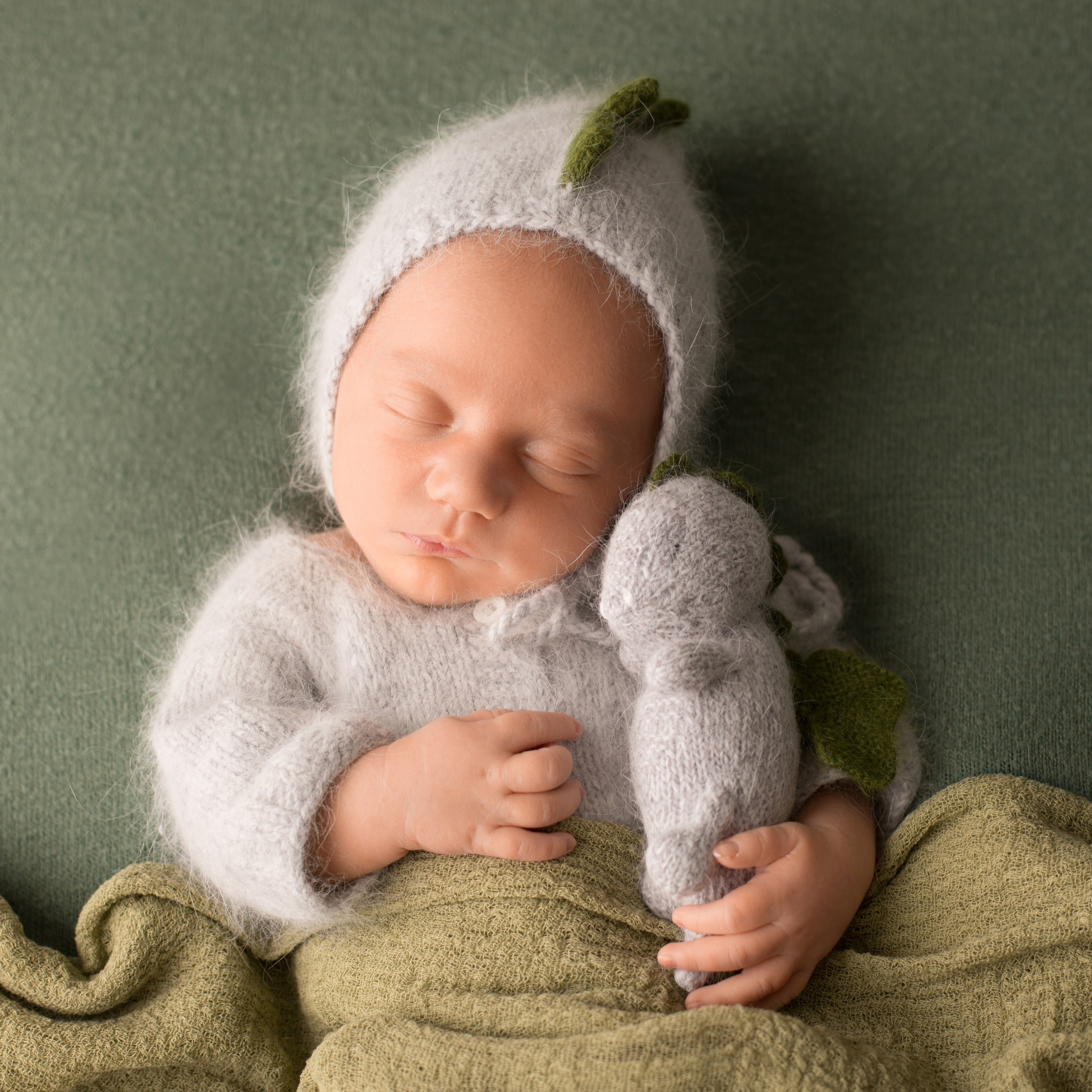 Эмилия. Фотограф новорожденных Ольга Джарты