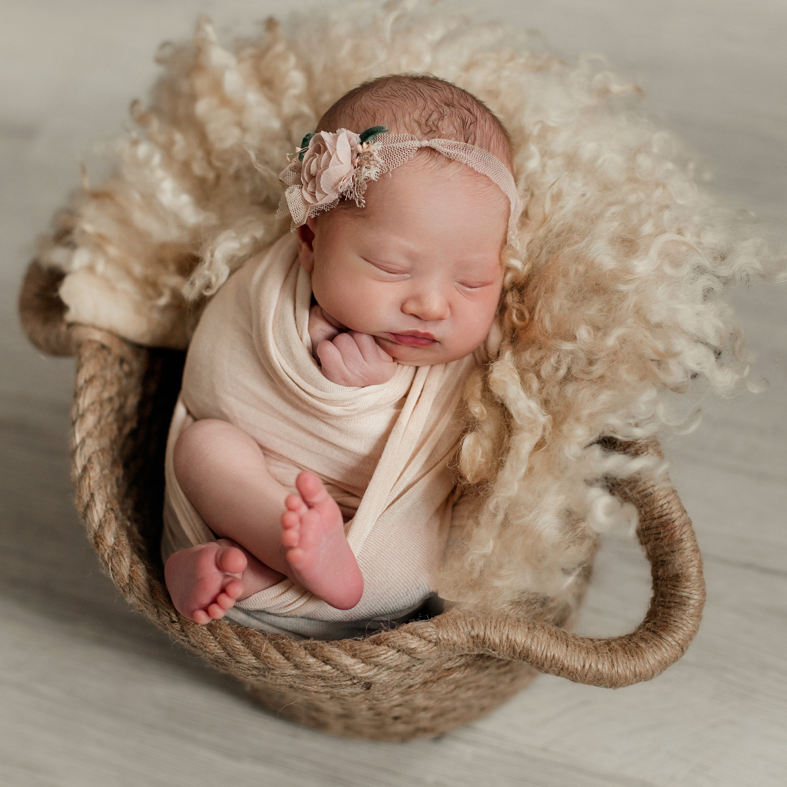 Кира - 7 дней. Фотограф новорожденных Ольга Джарты