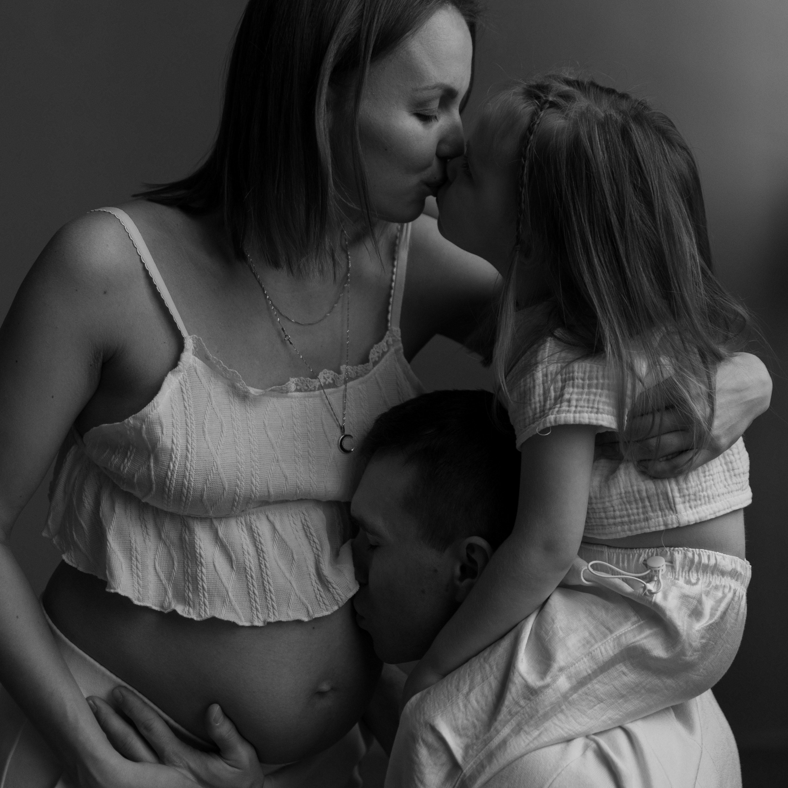 Эльвира, Рома и Зарина